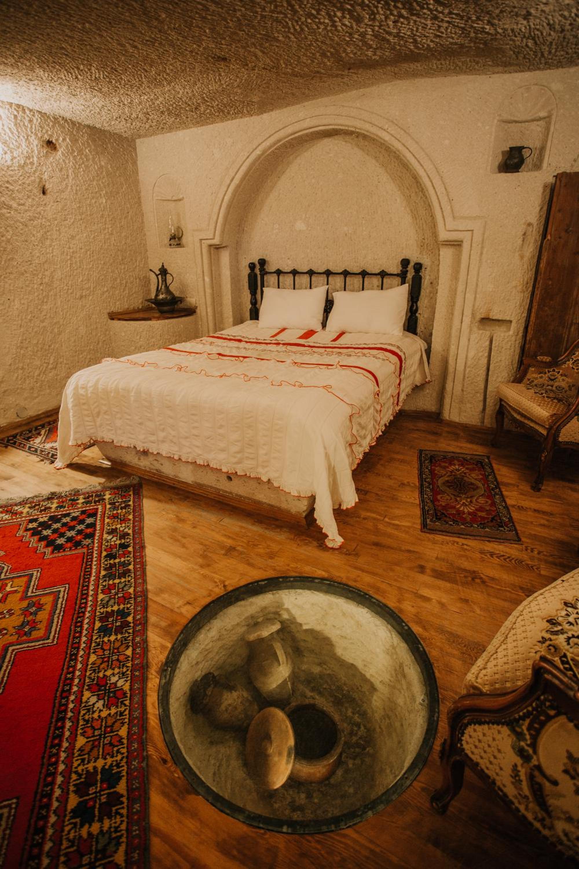 Deluxe Double Room - Photo 17