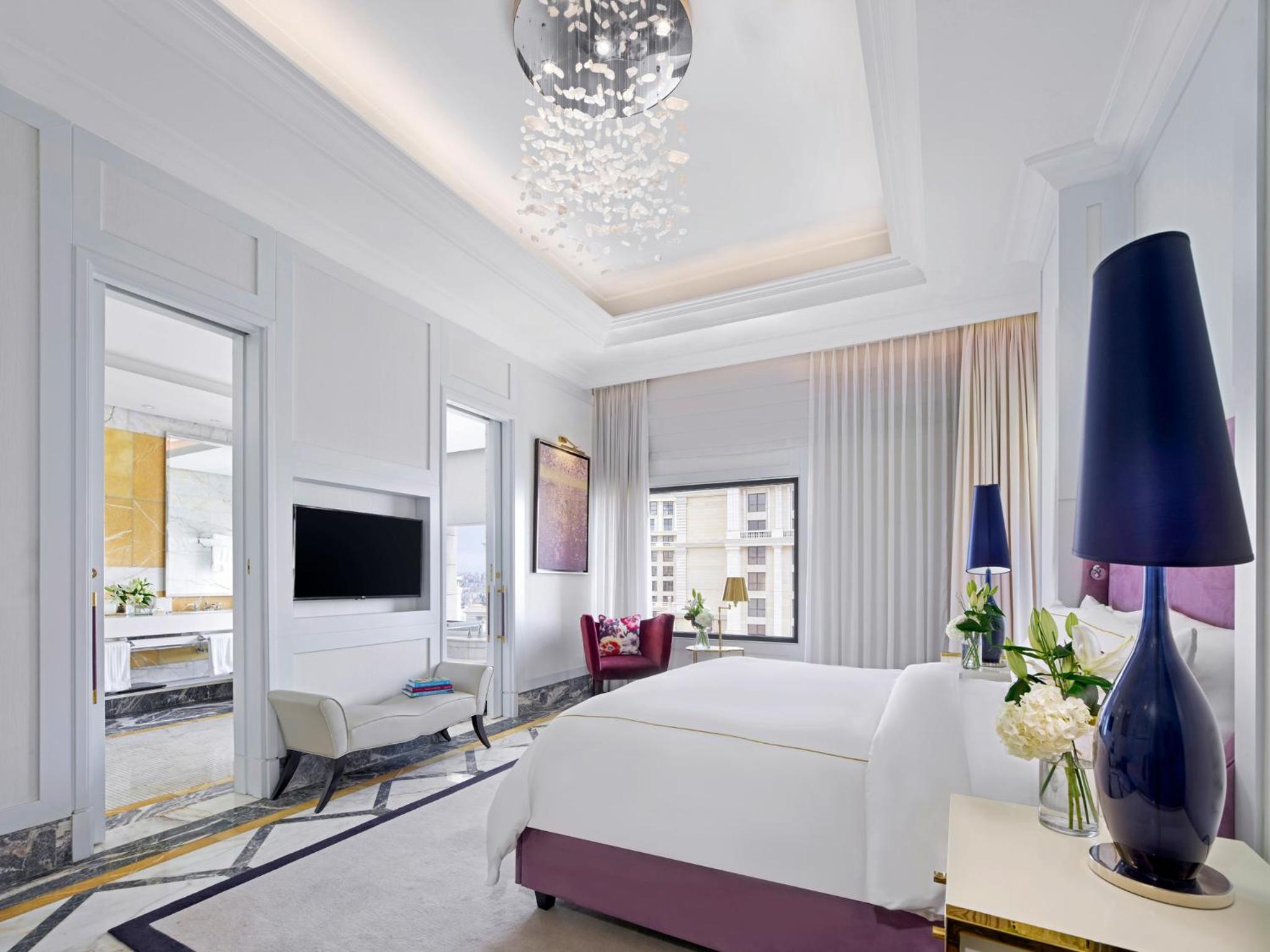 Penthouse Suite
