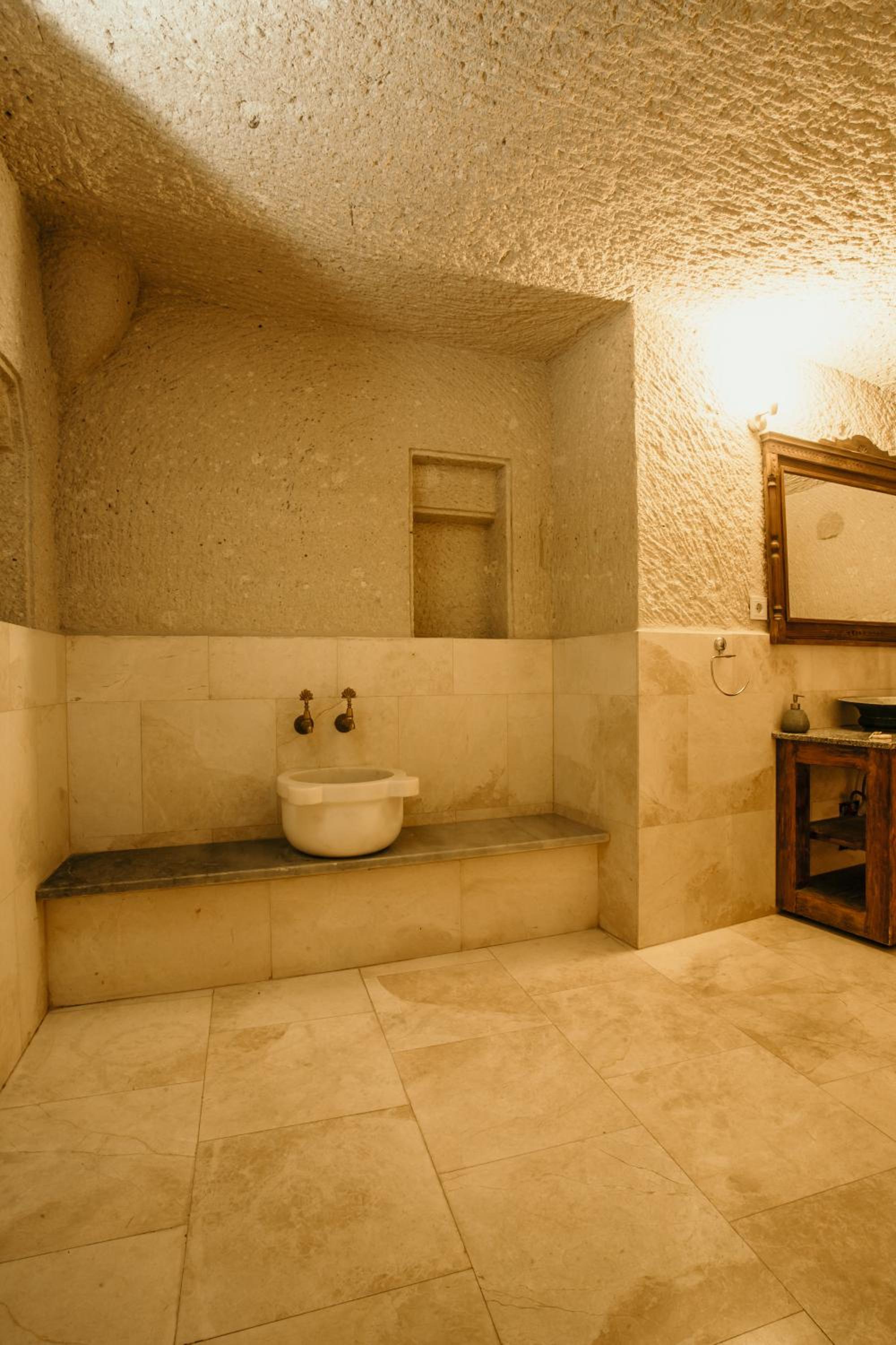 Deluxe Double Room - Photo 2