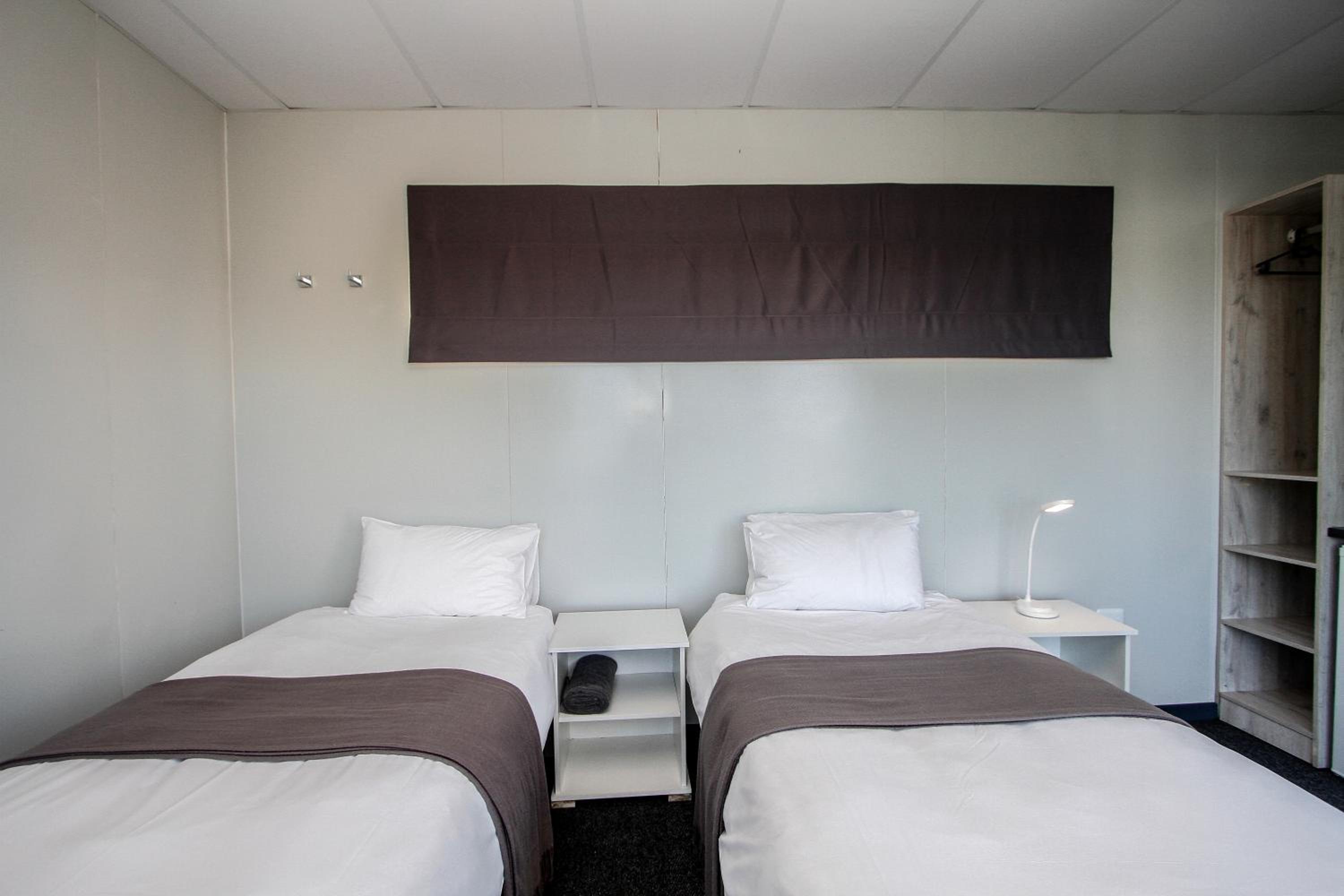 Twin Room - Photo 14