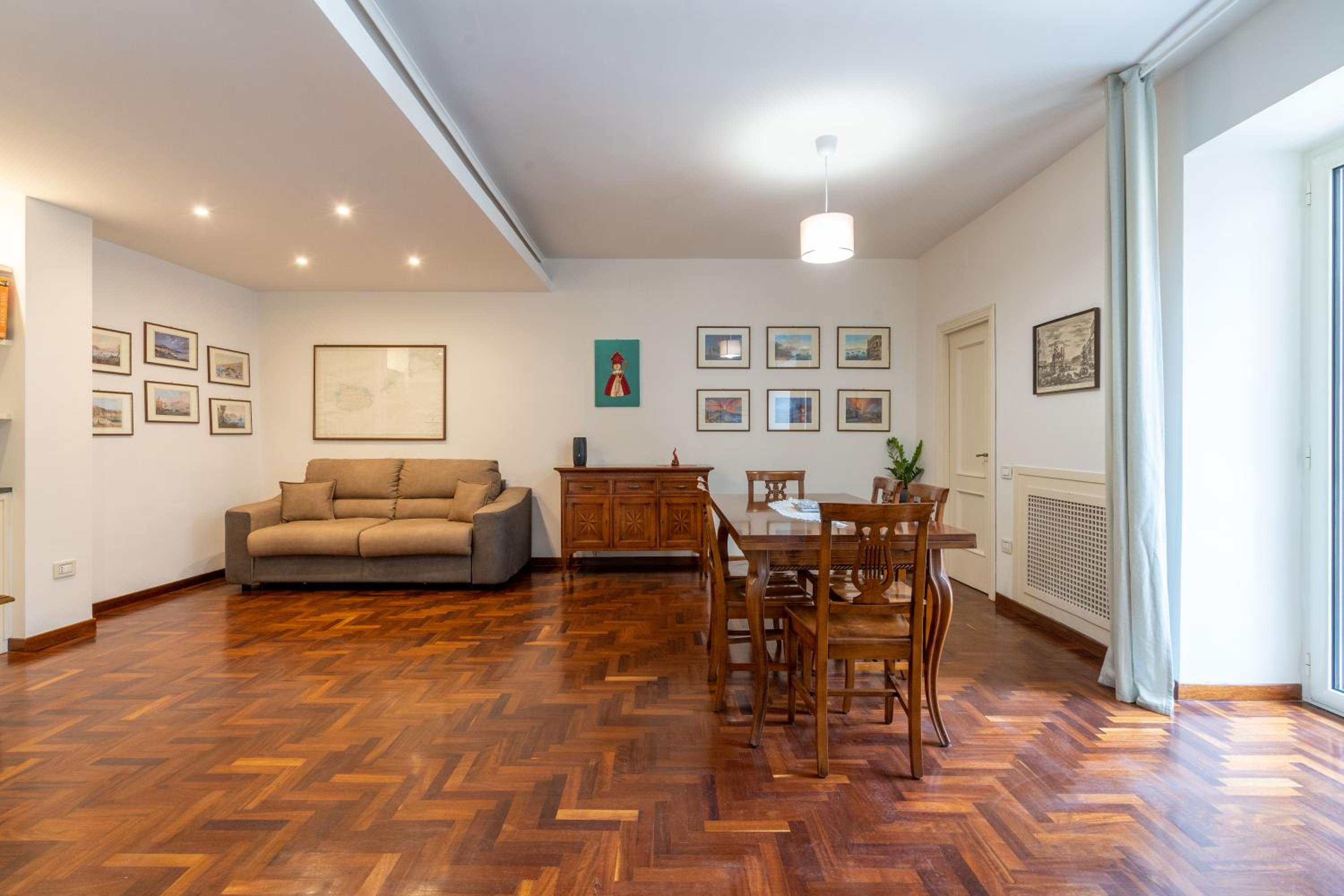 One-Bedroom Apartment