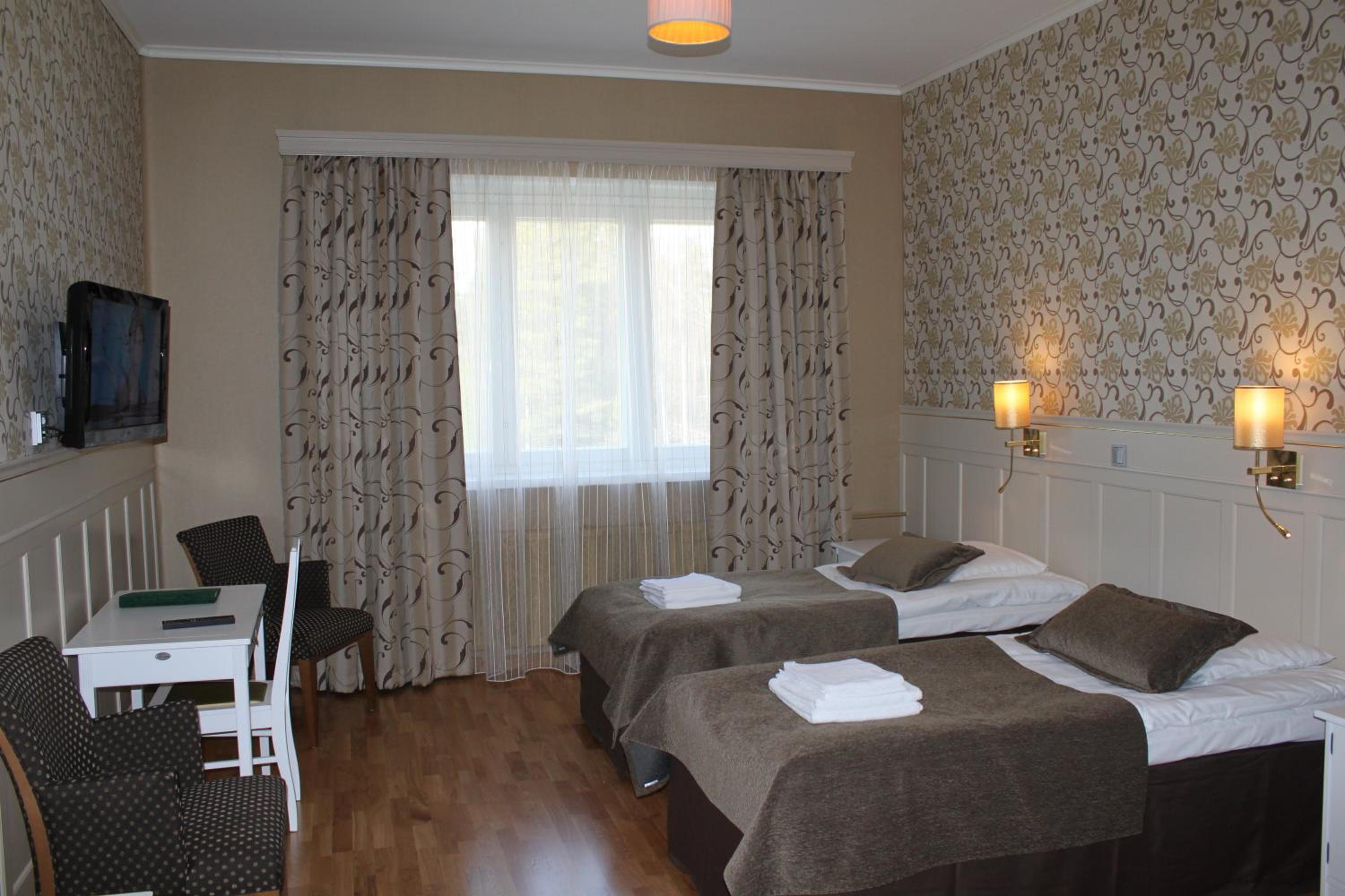 Superior Twin Room - Photo 8