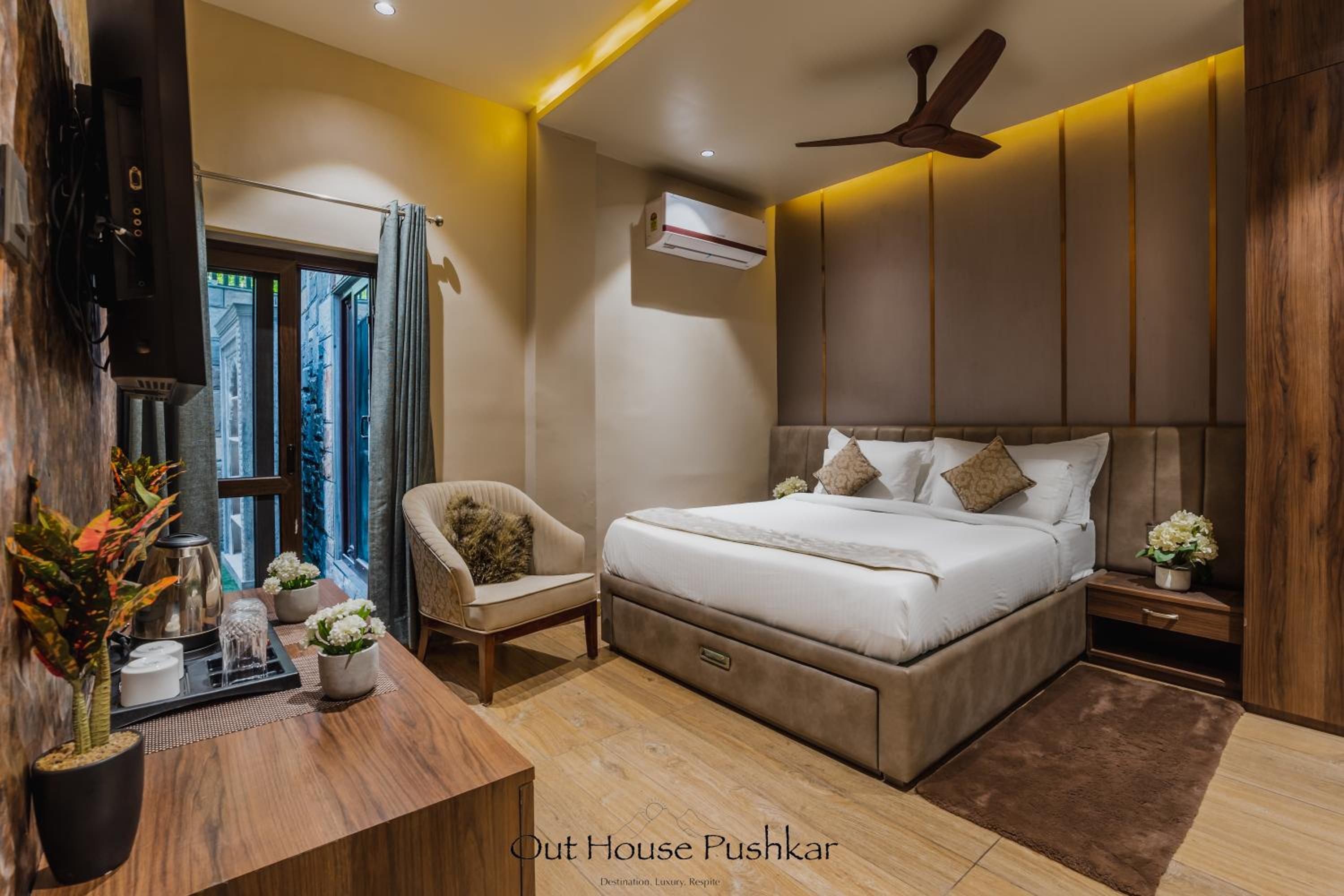 King Room with Garden View - Photo 16