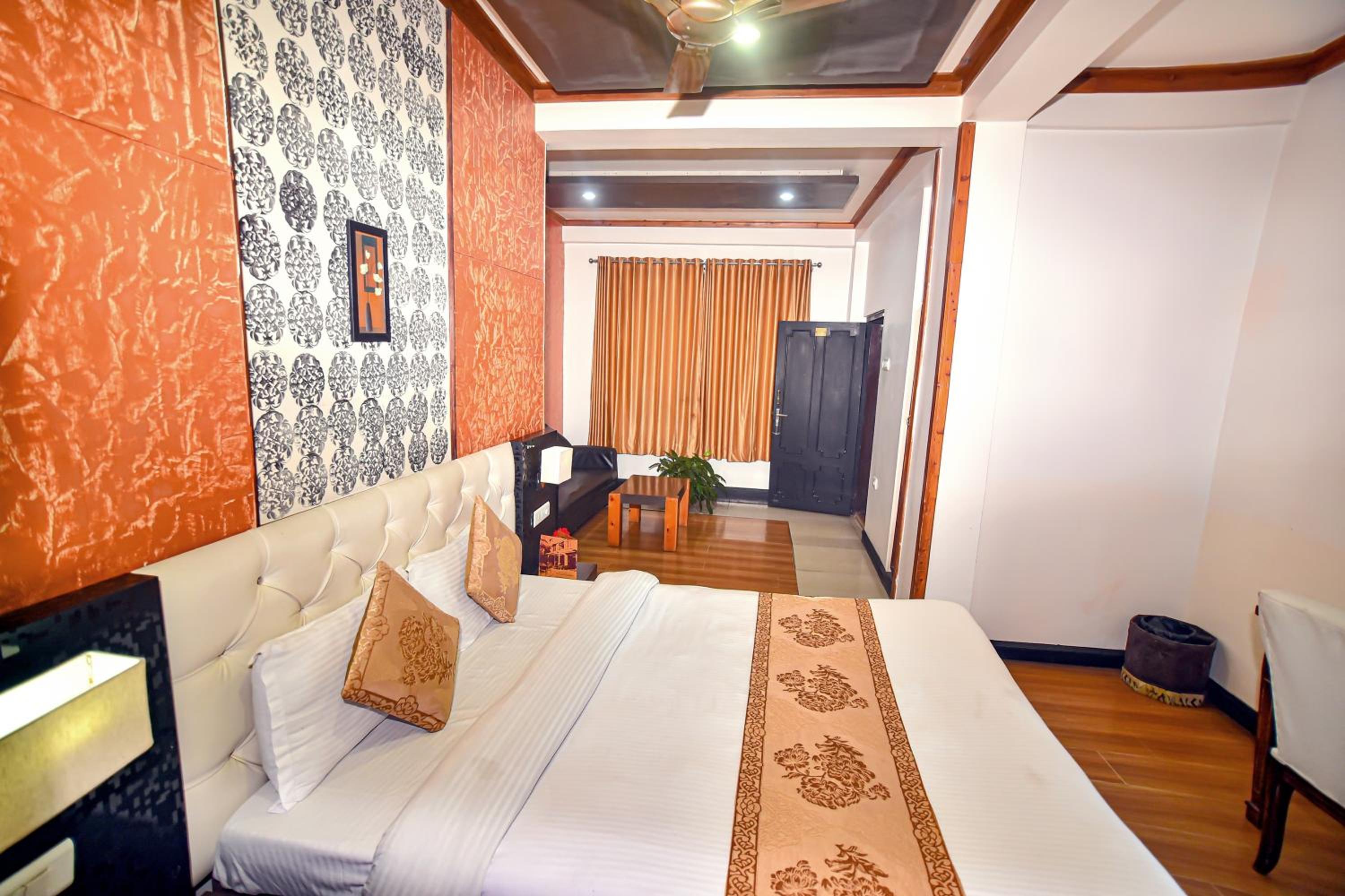 Economy Double Room photo 2