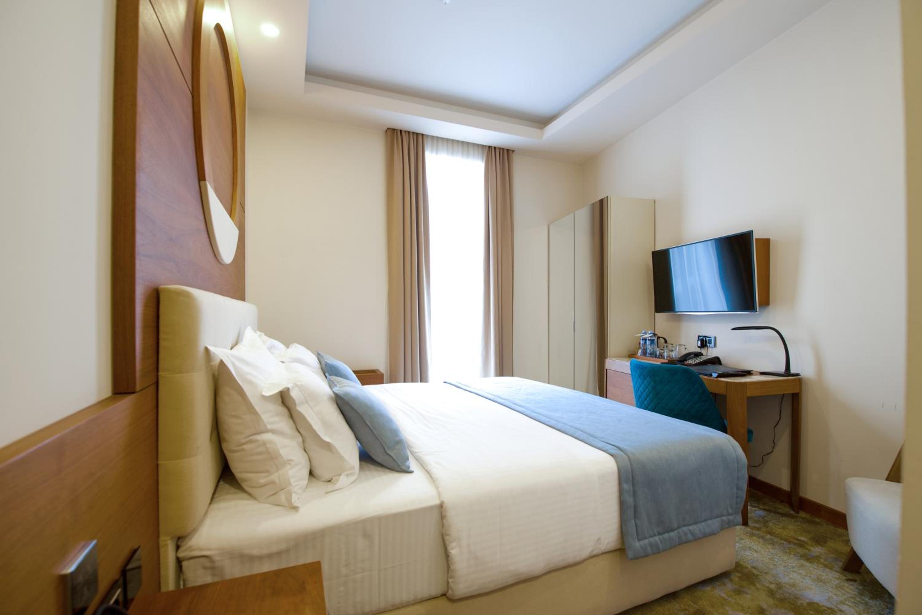 Classic Double Room with Spa Access photo 2