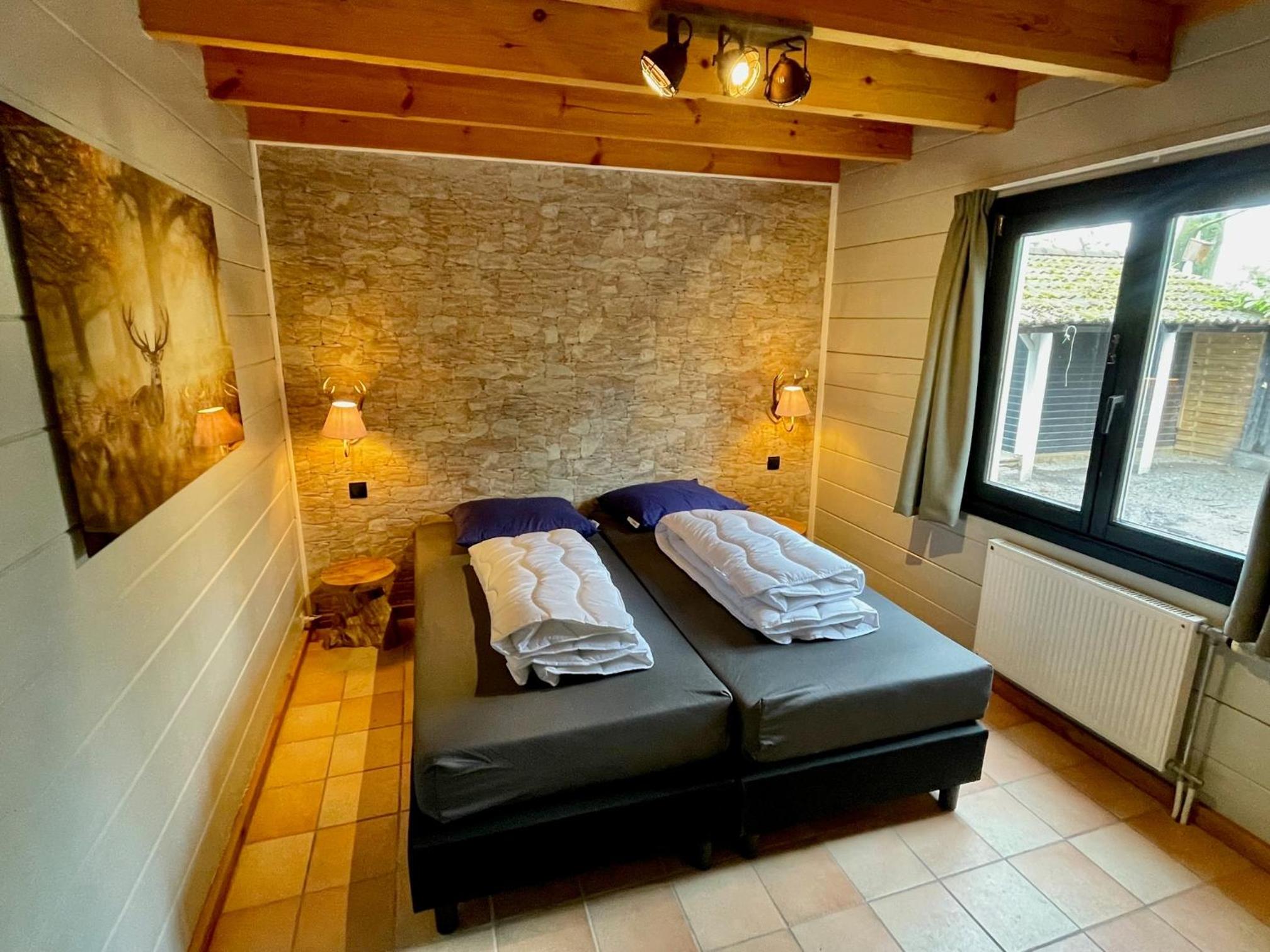 Four-Bedroom House photo 2