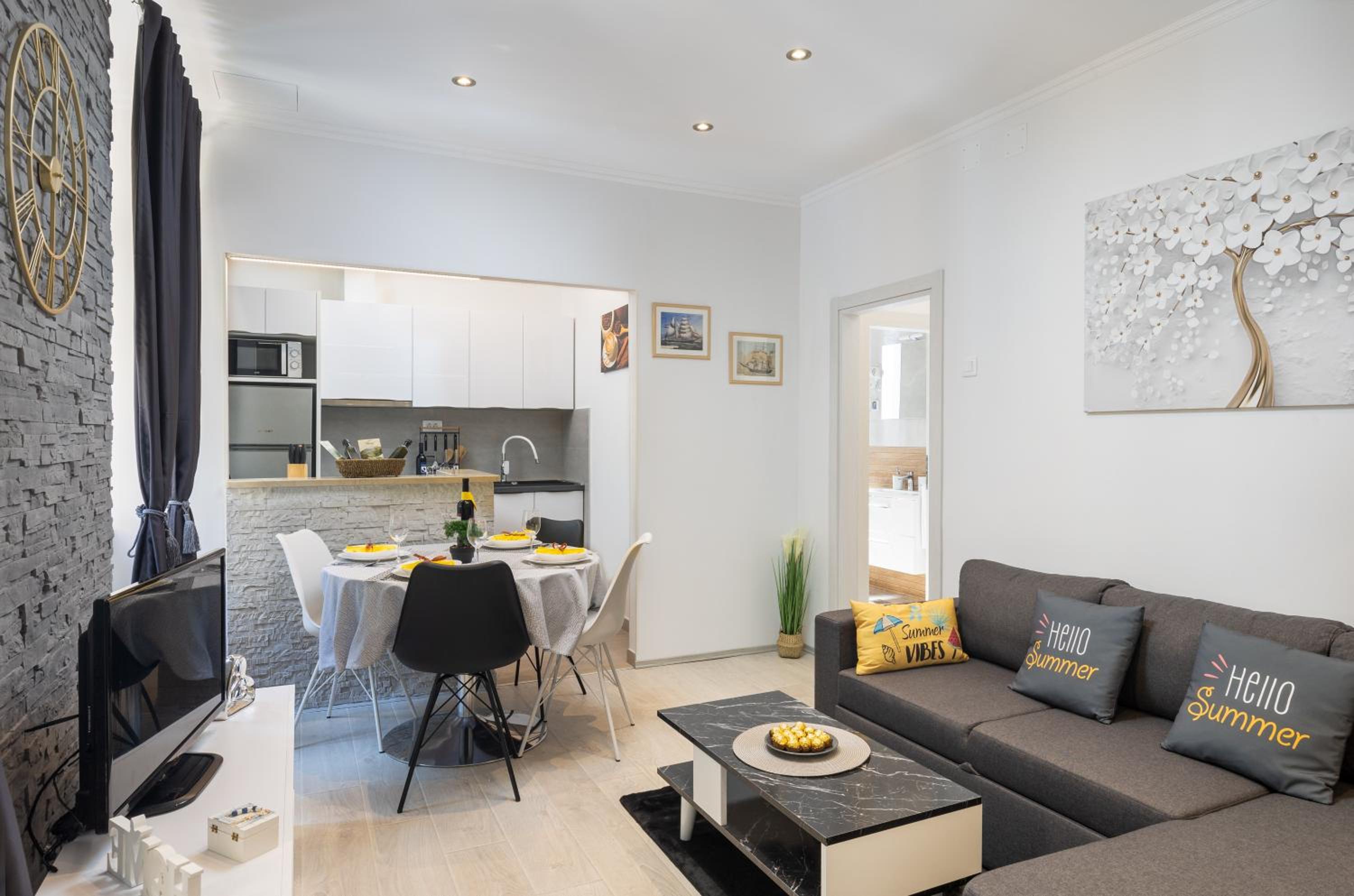 One Bedroom Apartment with Terrace