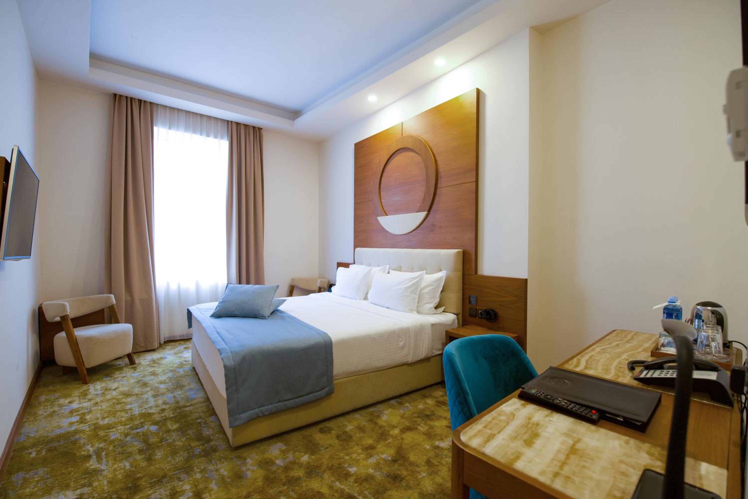 Deluxe Double Room with Spa Access photo 3