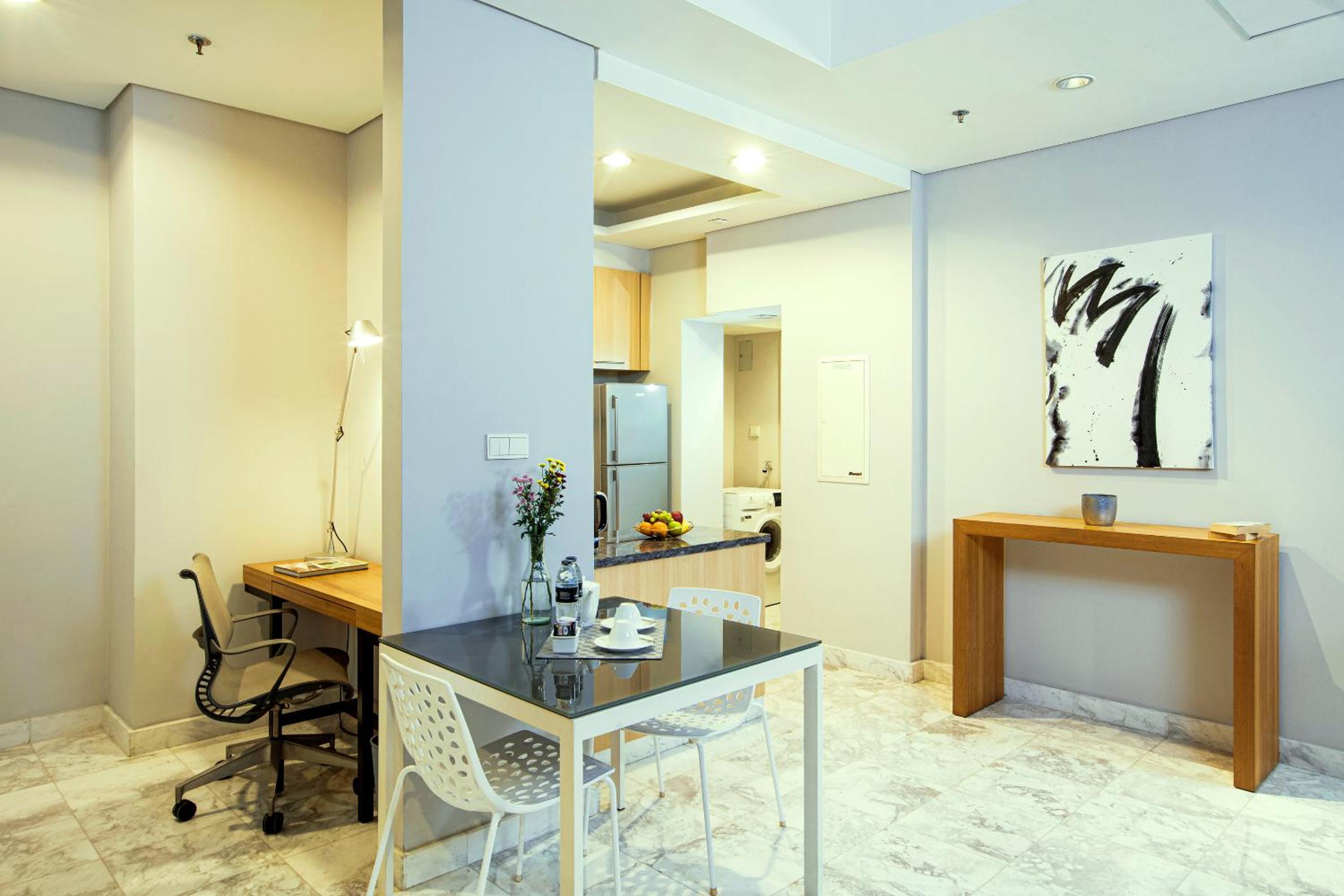Deluxe Two-Bedroom Apartment