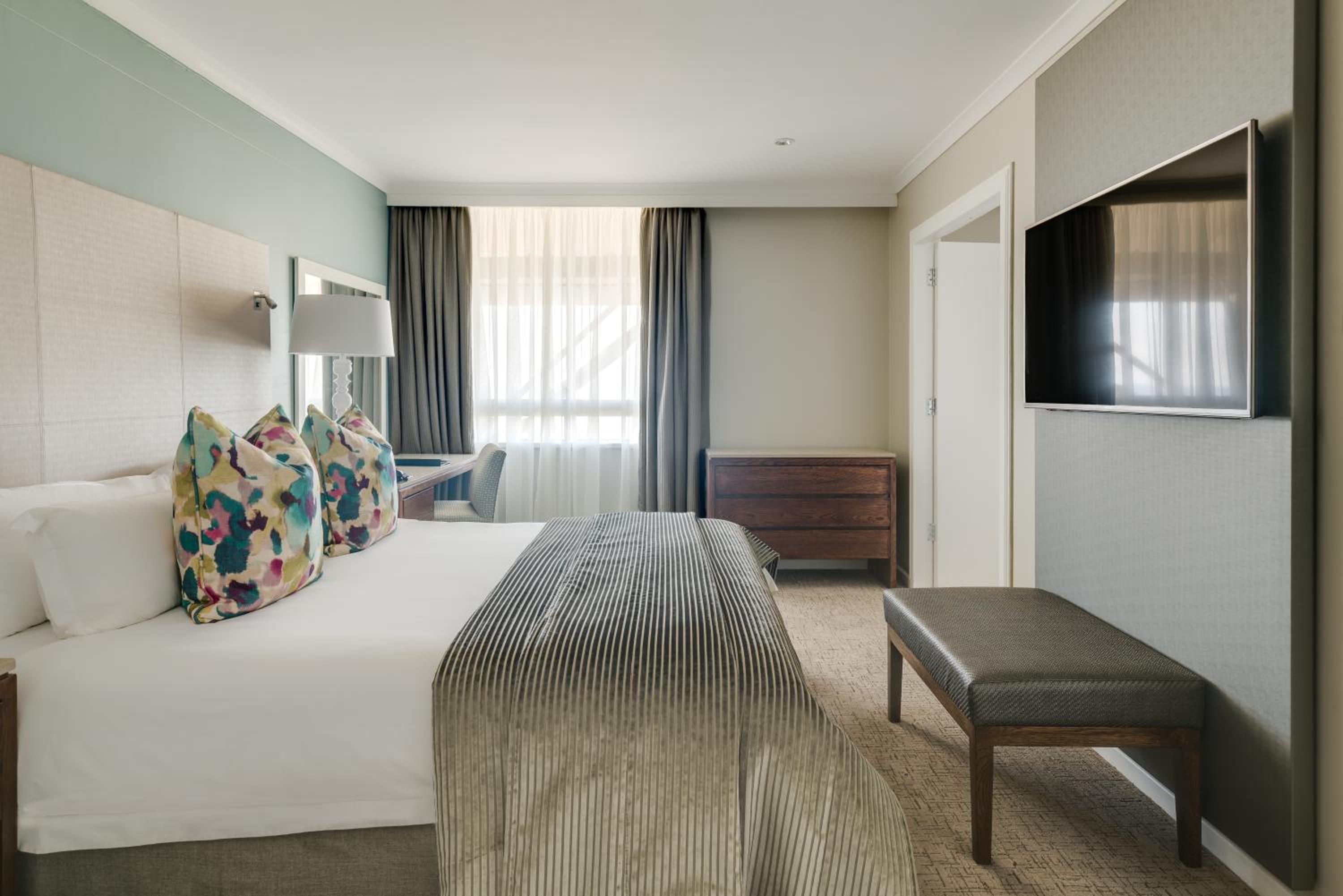 Deluxe King Room photo 1