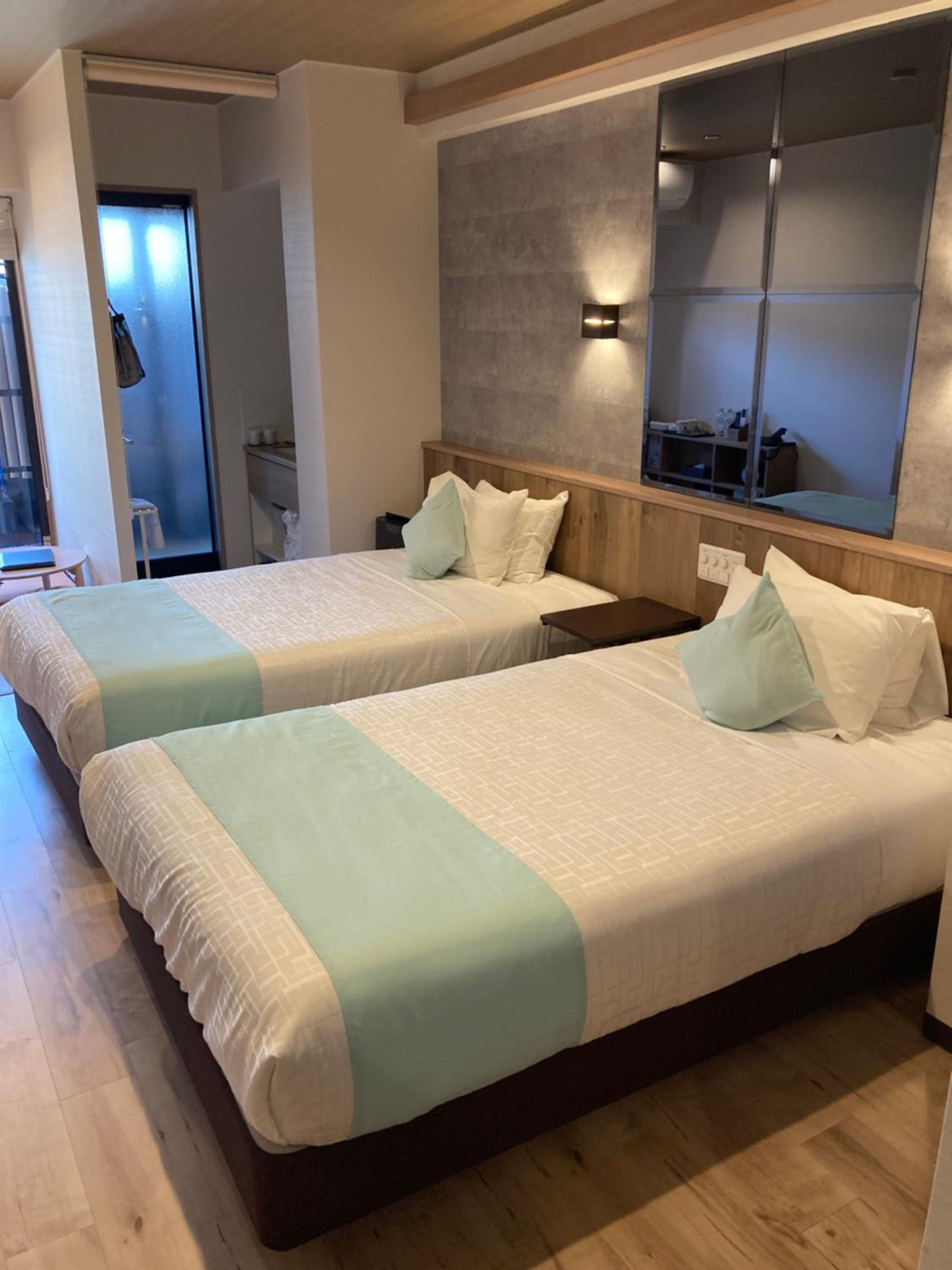 Western Standard Twin Room - Non-Smoking - Small Dog Friendly