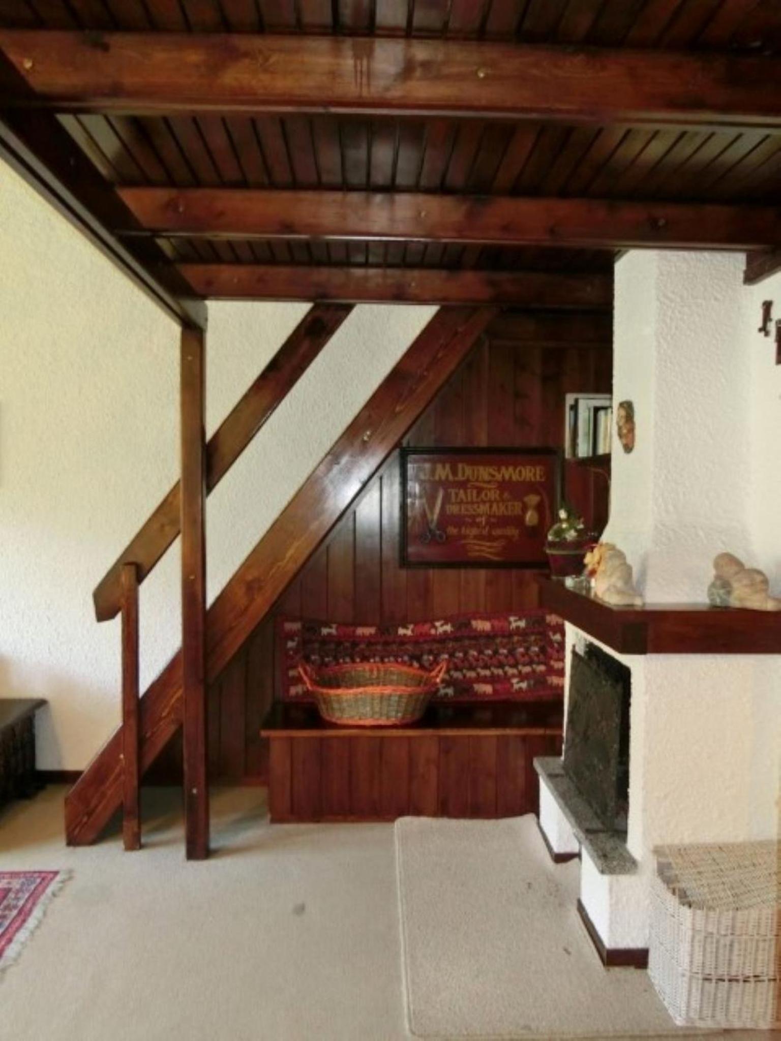 One-Bedroom Apartment - Split Level photo 1