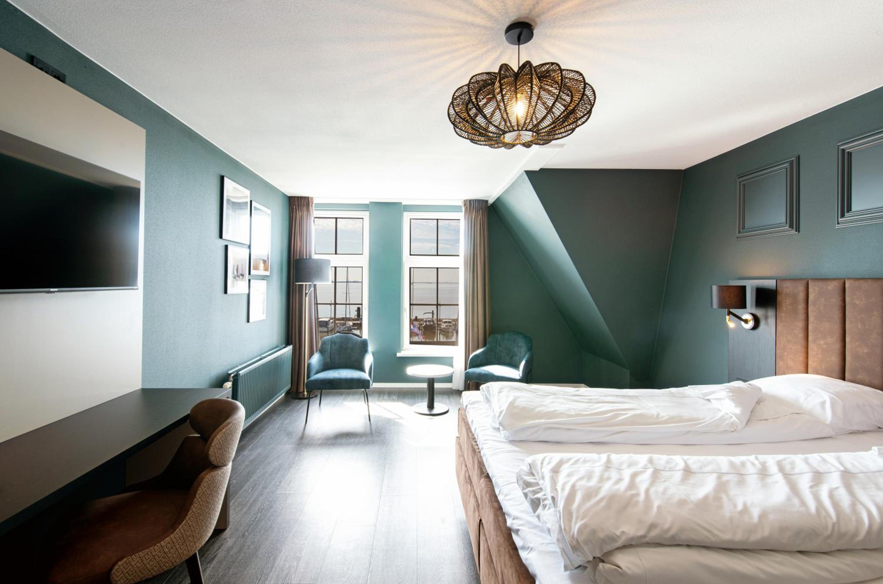 Double Room with Sea View - Photo 8