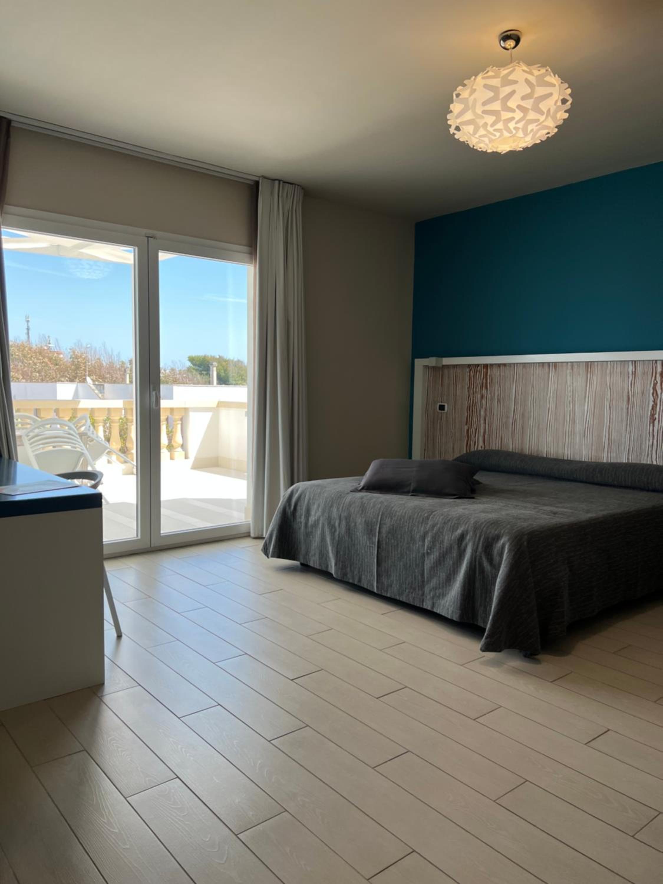 Triple Room with Side Sea View