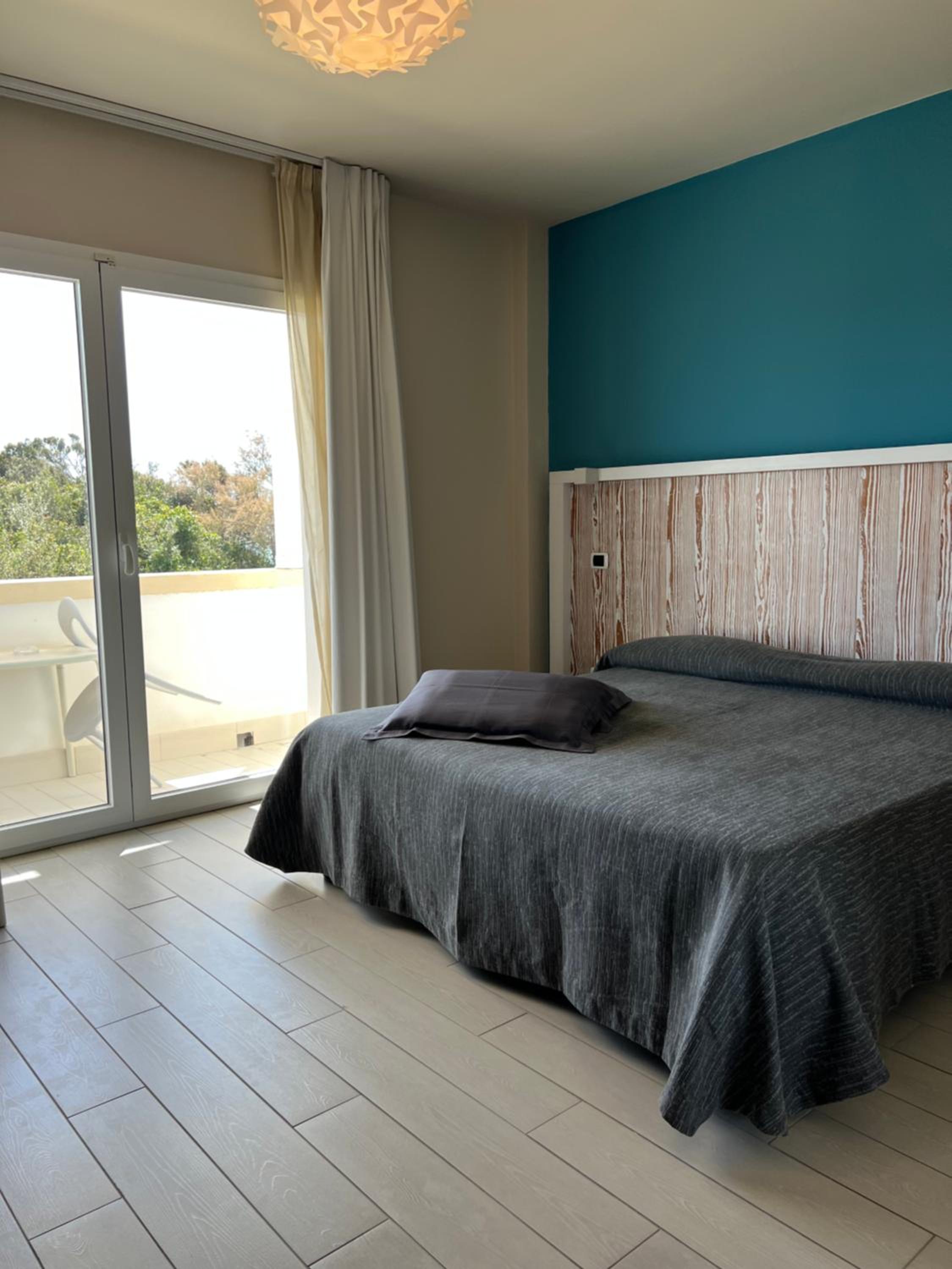 Double Room with Partial Sea View photo 1
