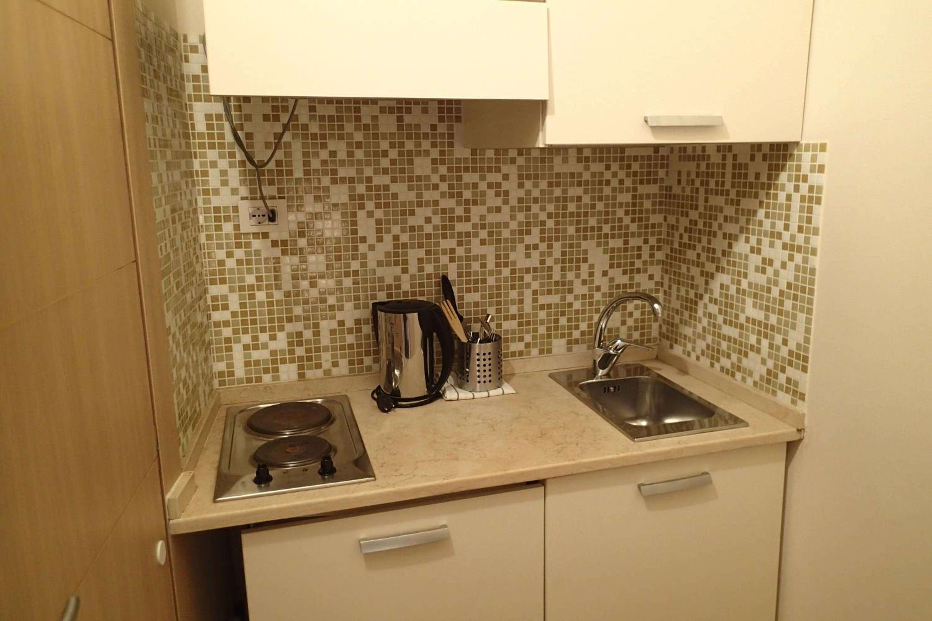 Apartment photo 2