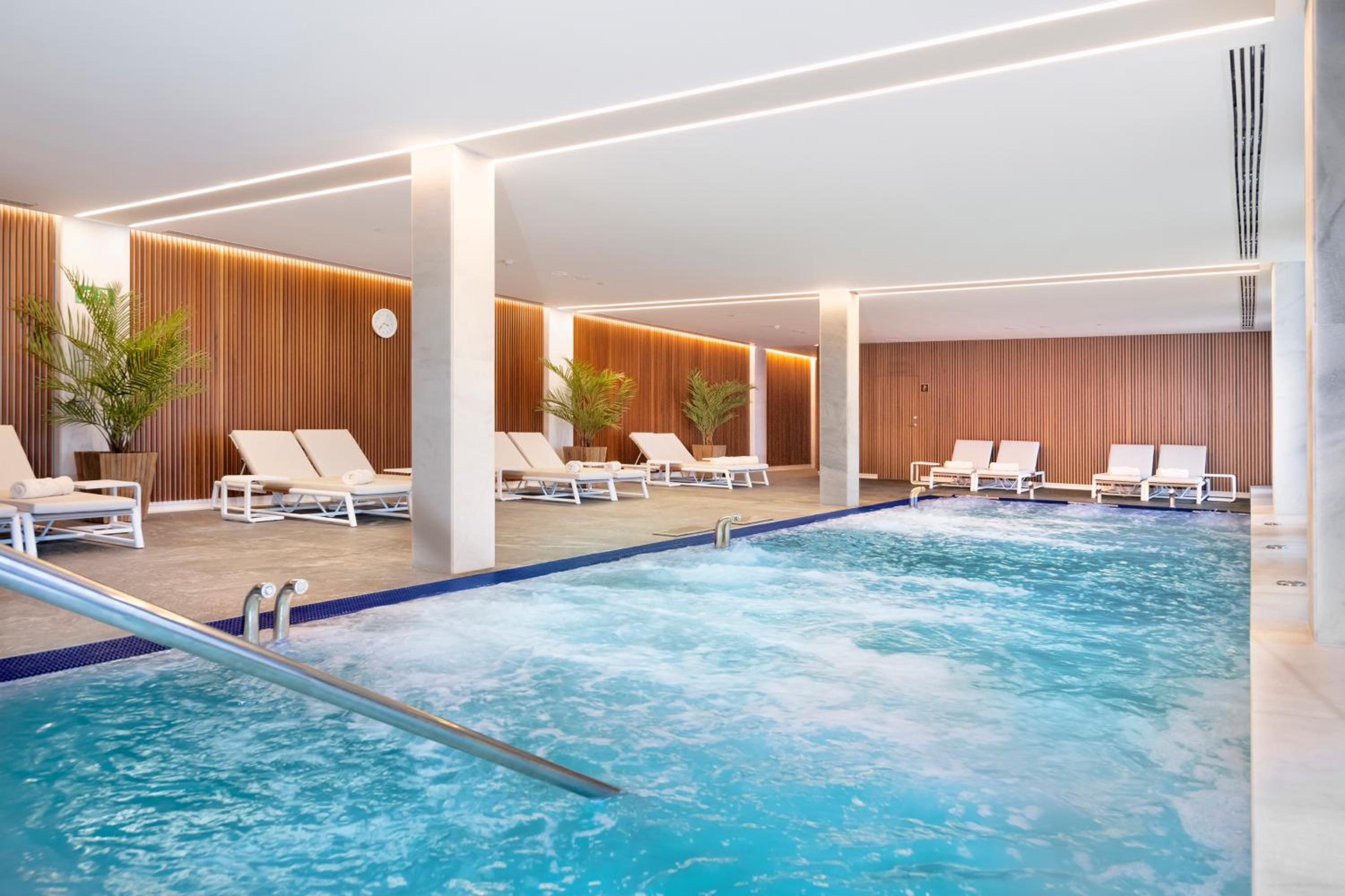 Doble Privilege with spa access - Photo 11