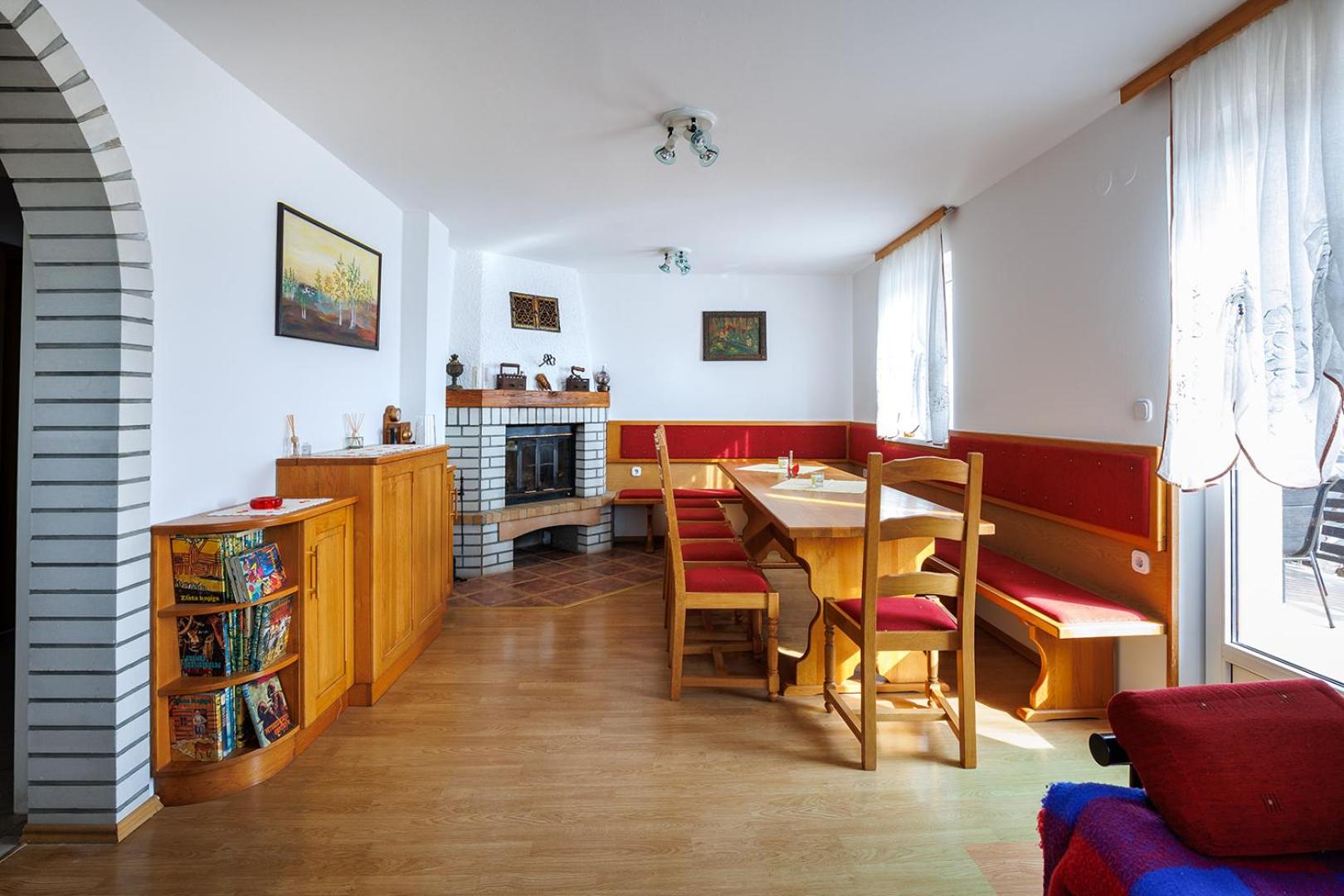 Three-Bedroom House photo 1