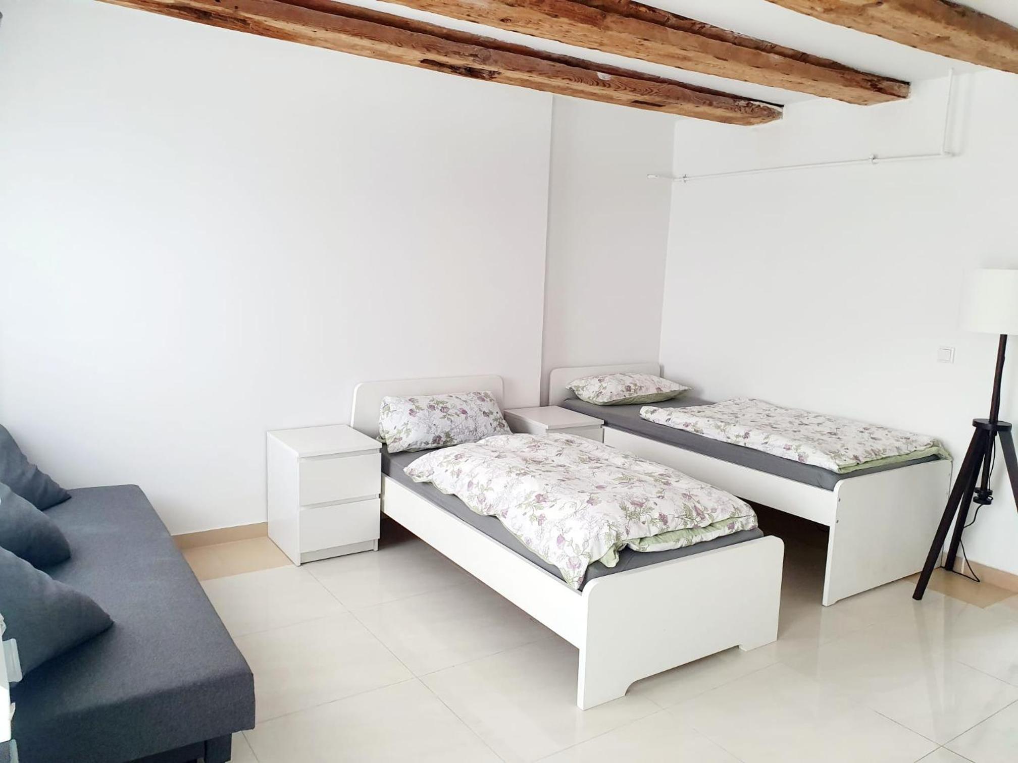 One-Bedroom Apartment photo 2