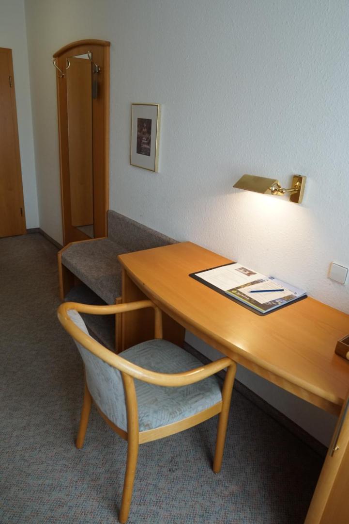 Single Room photo 2