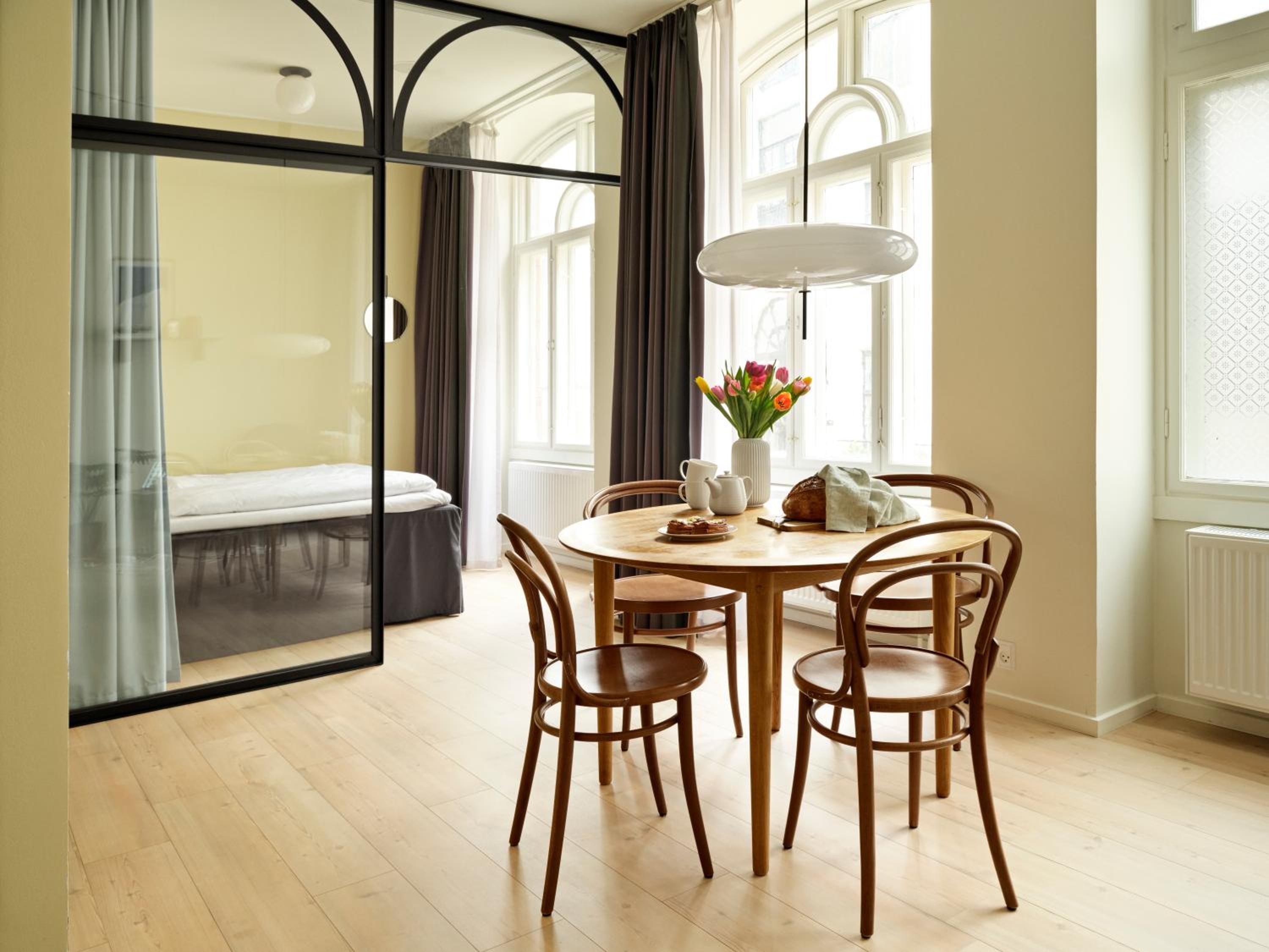One-Bedroom Apartment (4 Adults) - Photo 10