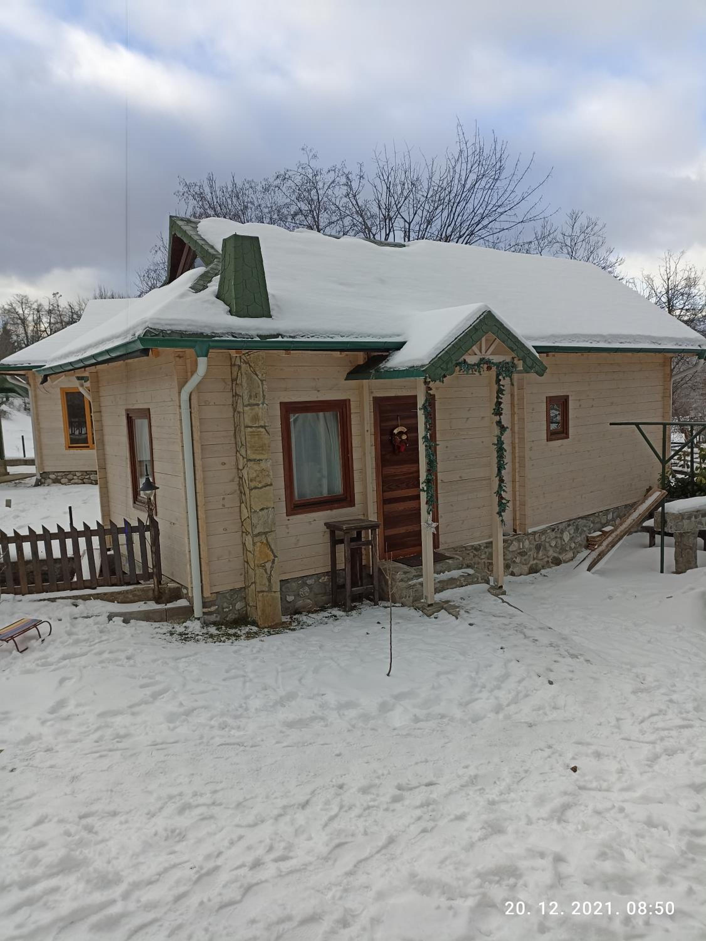 Bungalow - Water Front  - Photo 19