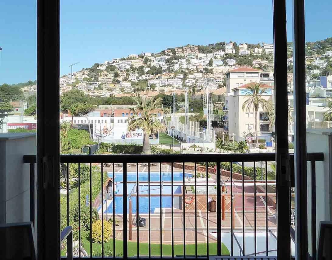 Double or Twin Room with Balcony - Photo 5
