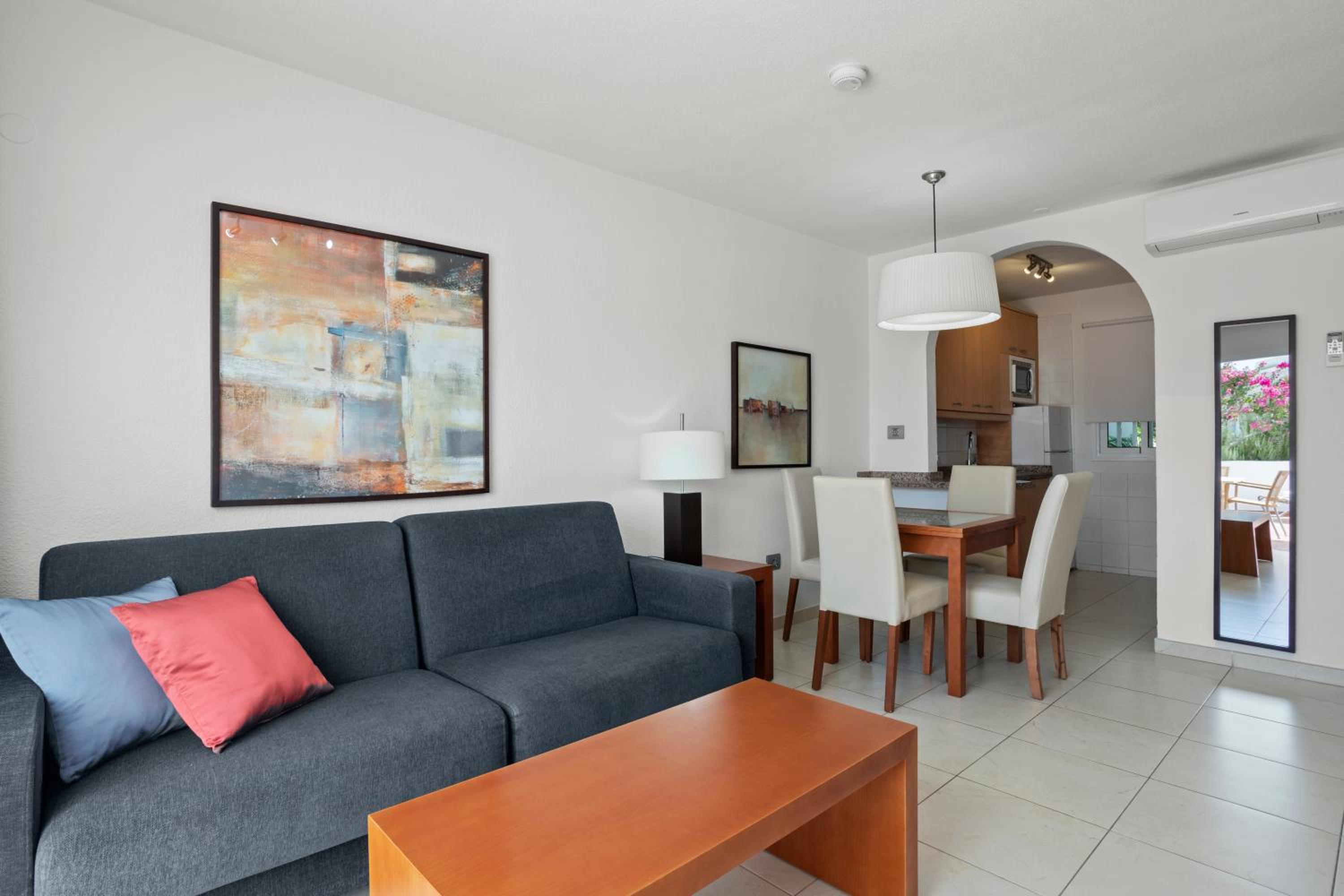 One Bedroom Apartment
