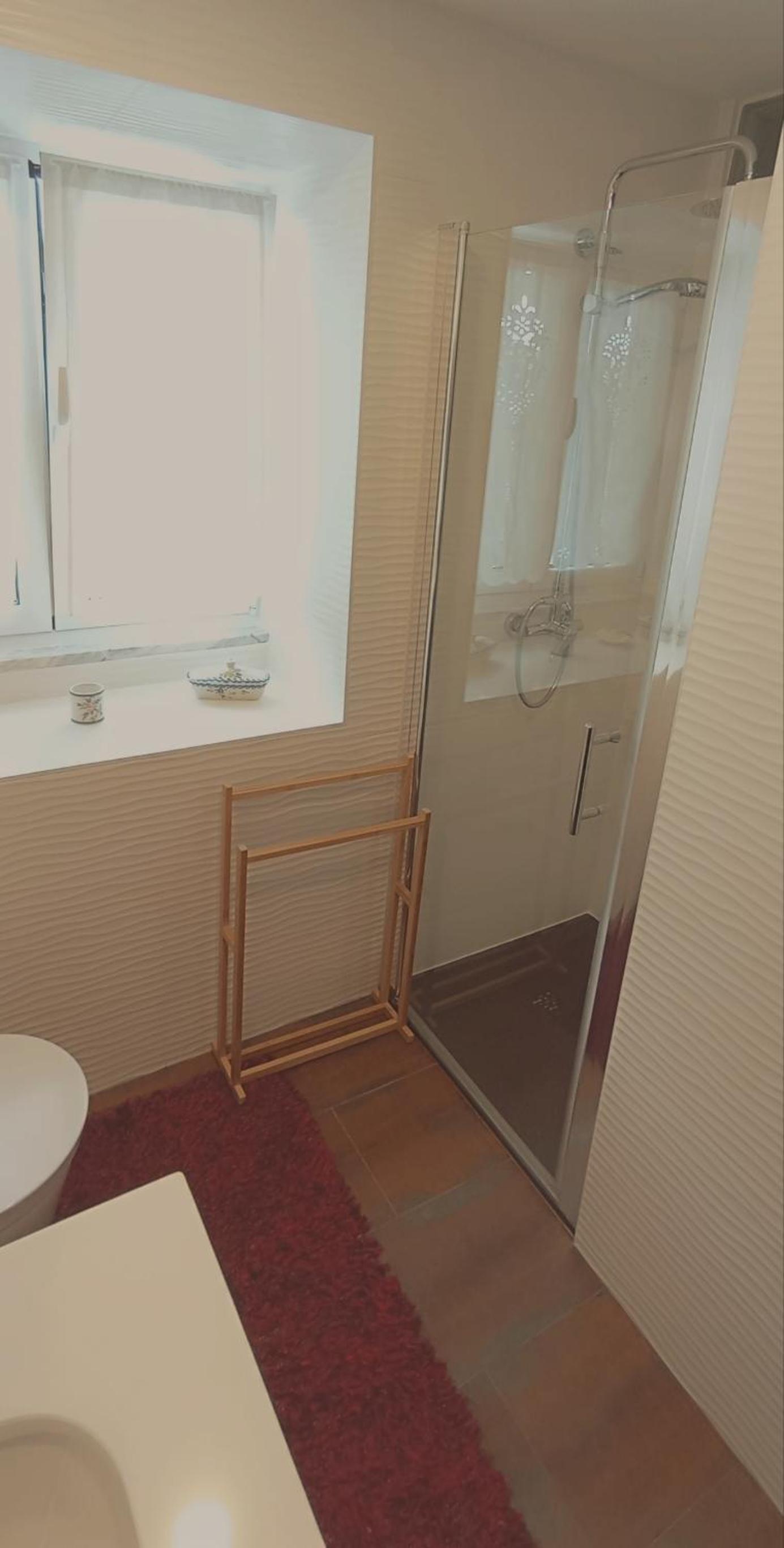 Double Room - Photo 11