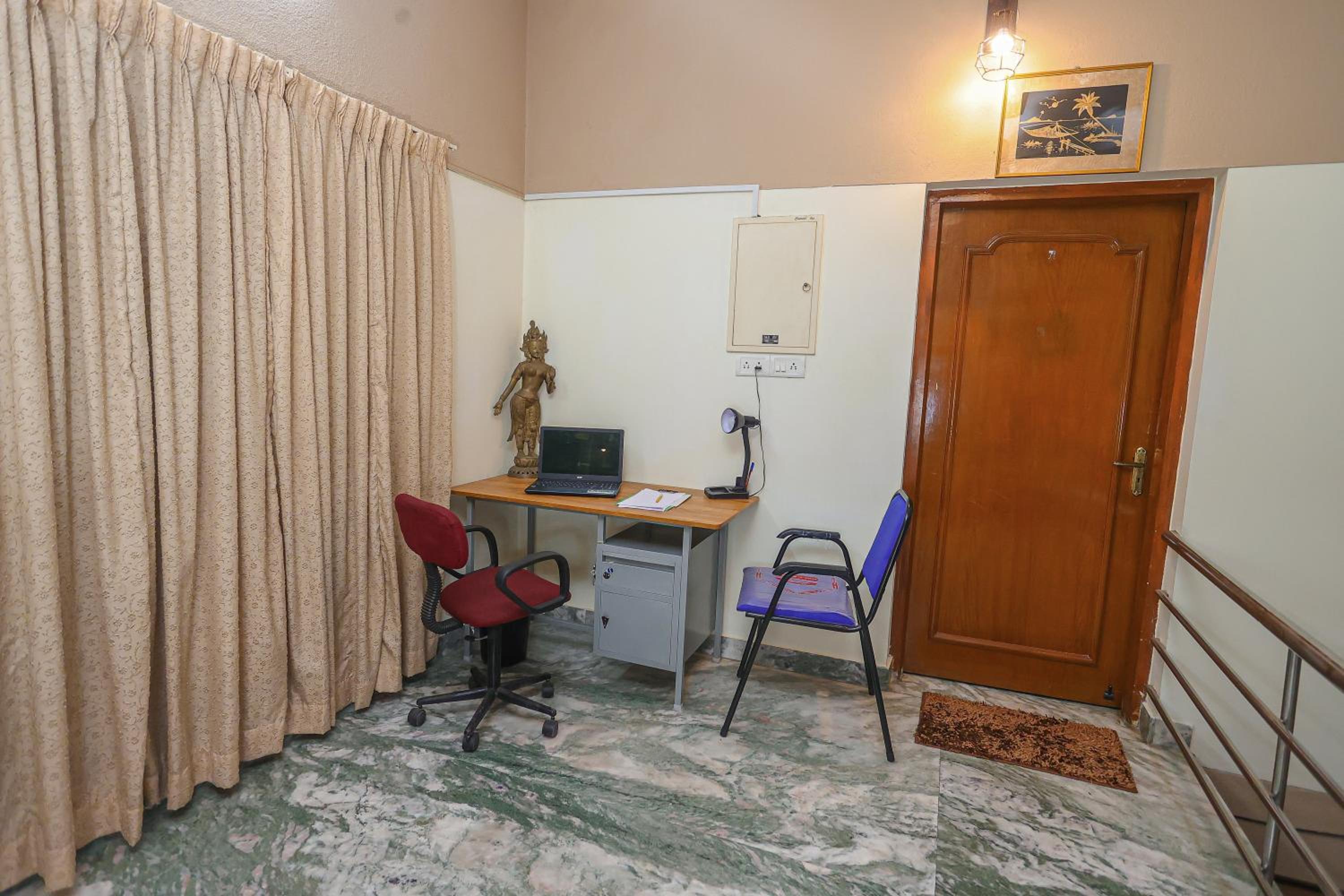 Double Room with Private Bathroom photo 1