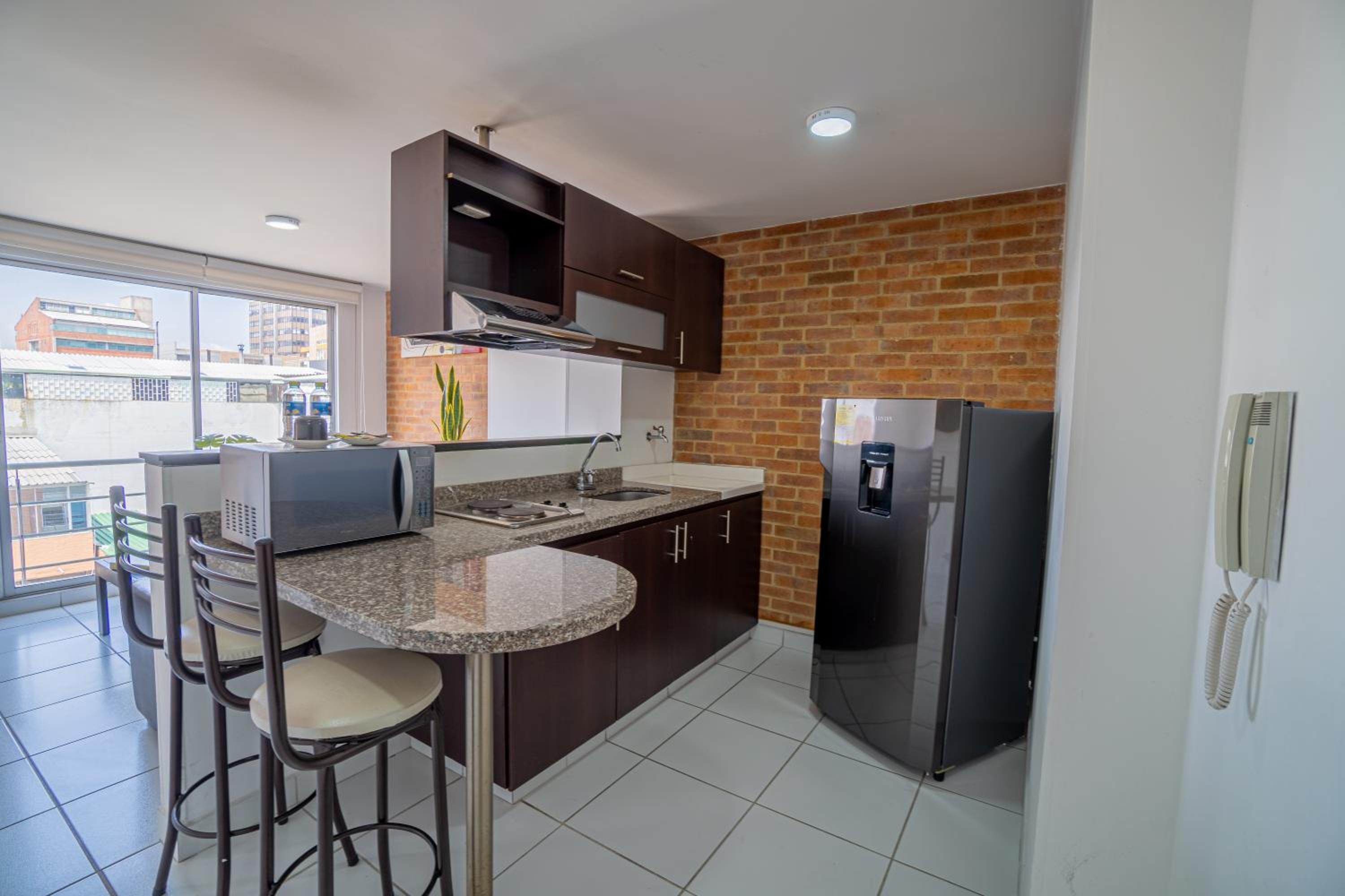 Apartment with Balcony photo 3