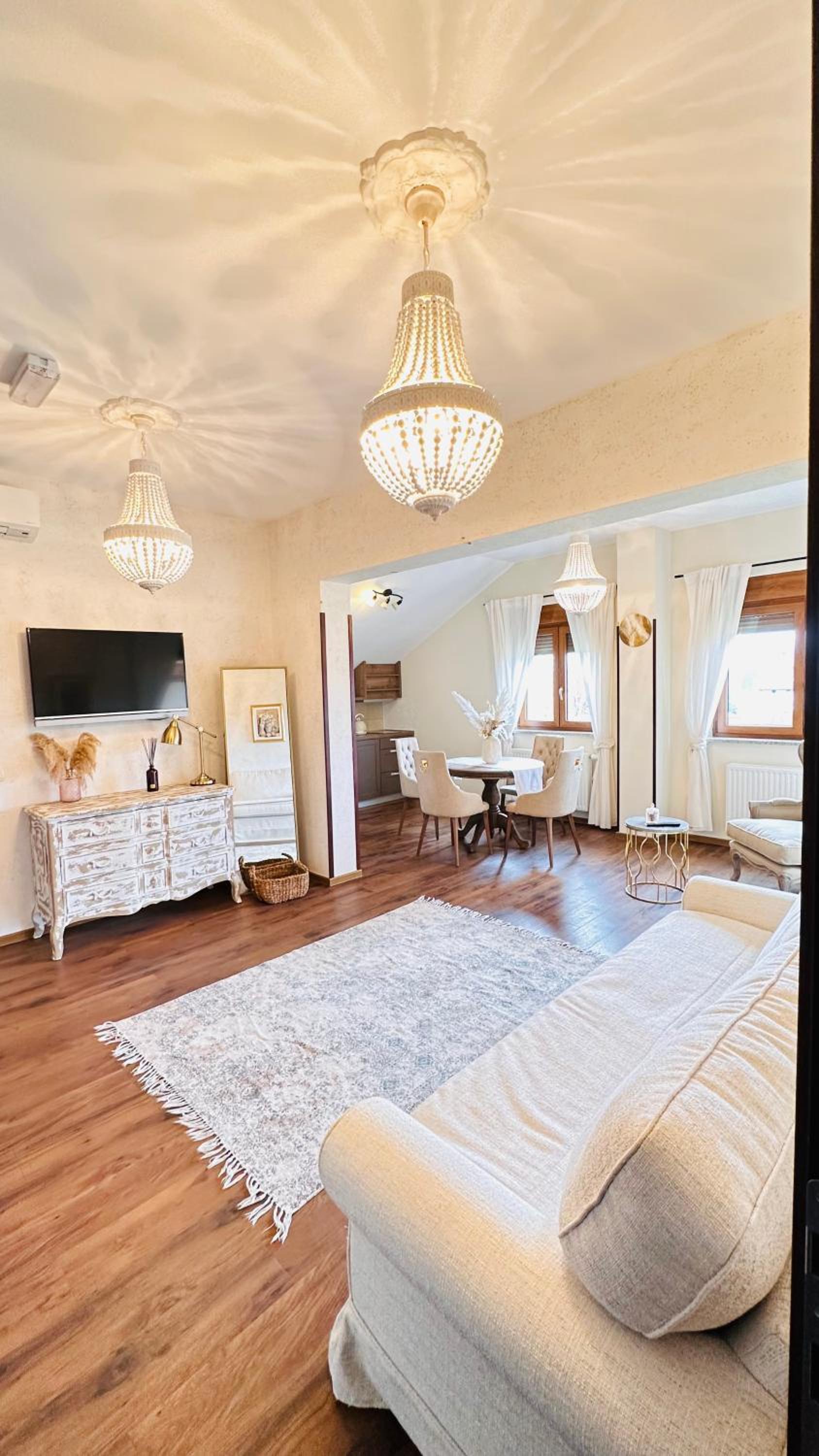 Deluxe Apartment - Photo 1