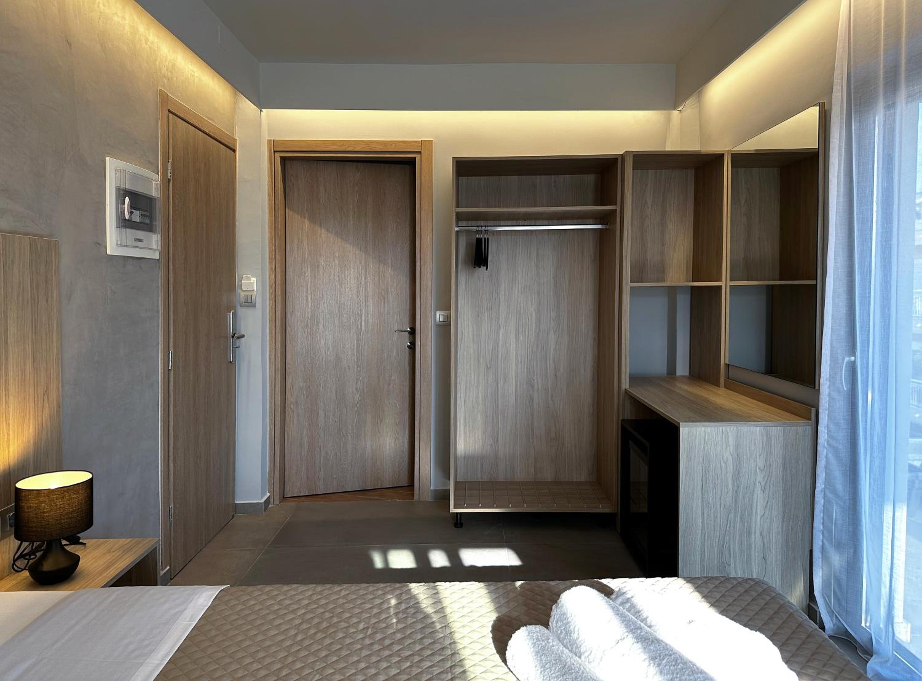 Suite with Hot Tub photo 3