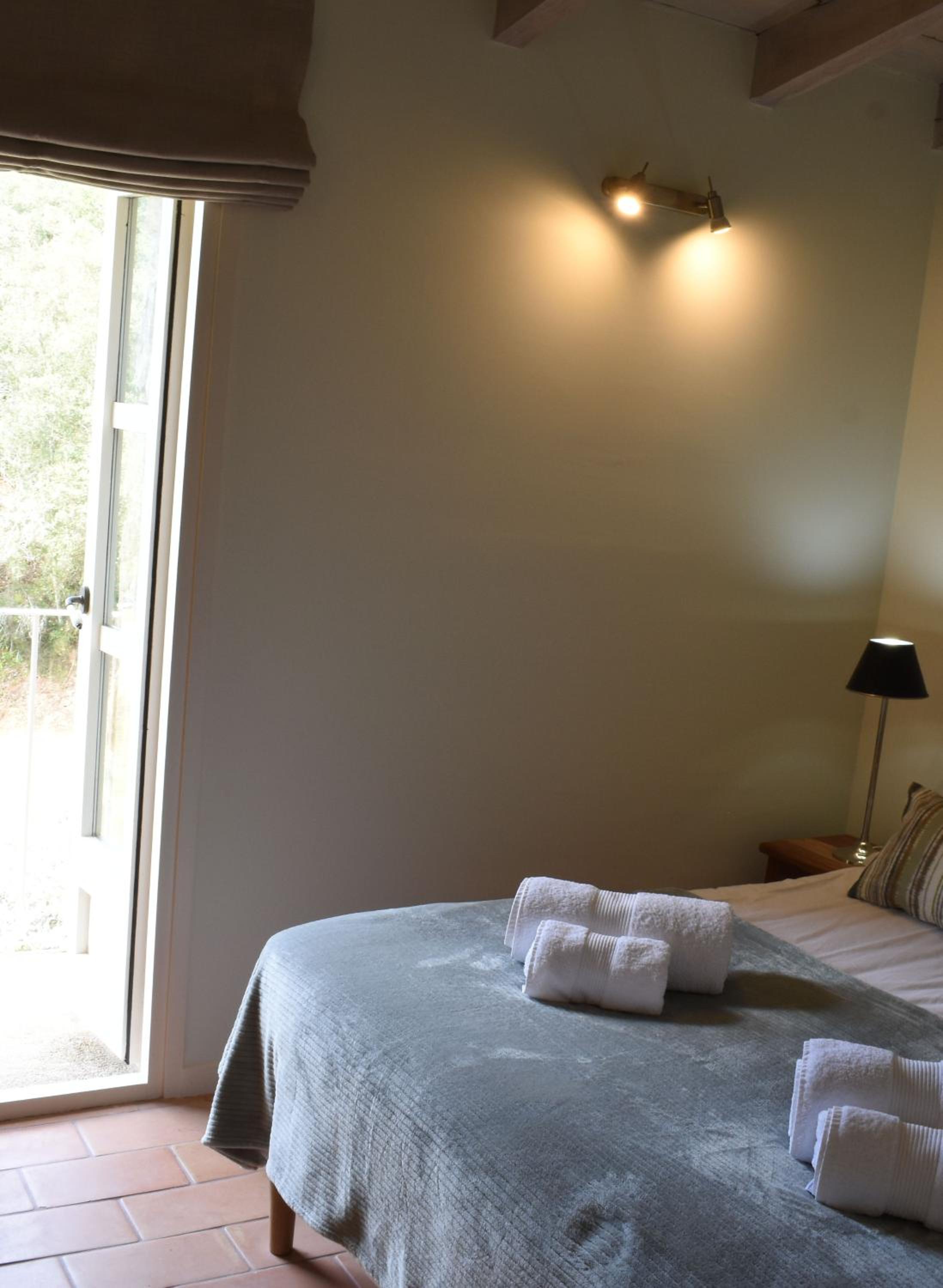 Deluxe Double Room with Balcony photo 2