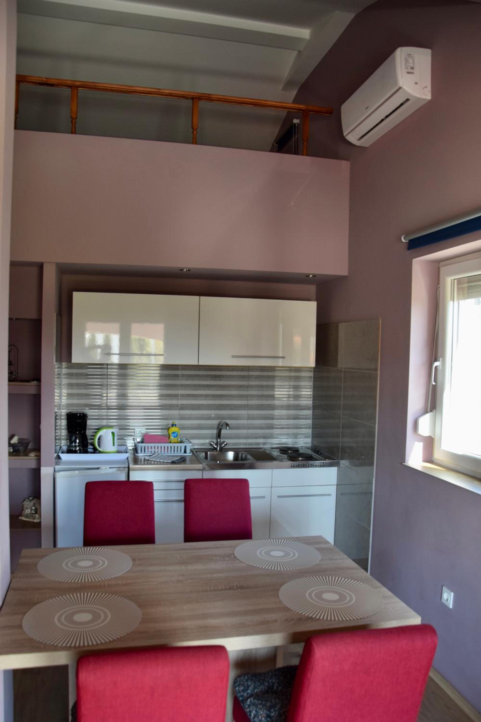 Apartment - Photo 24