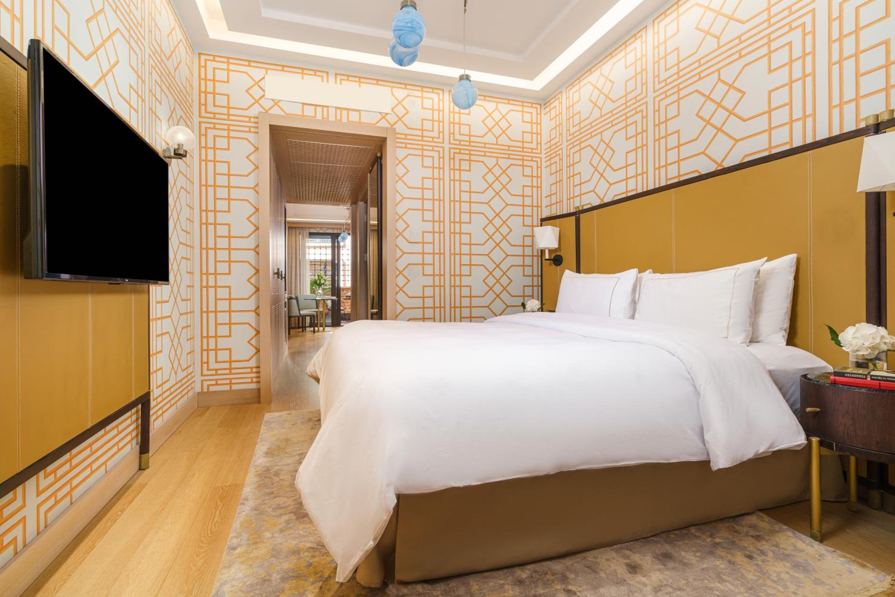 Junior King Suite