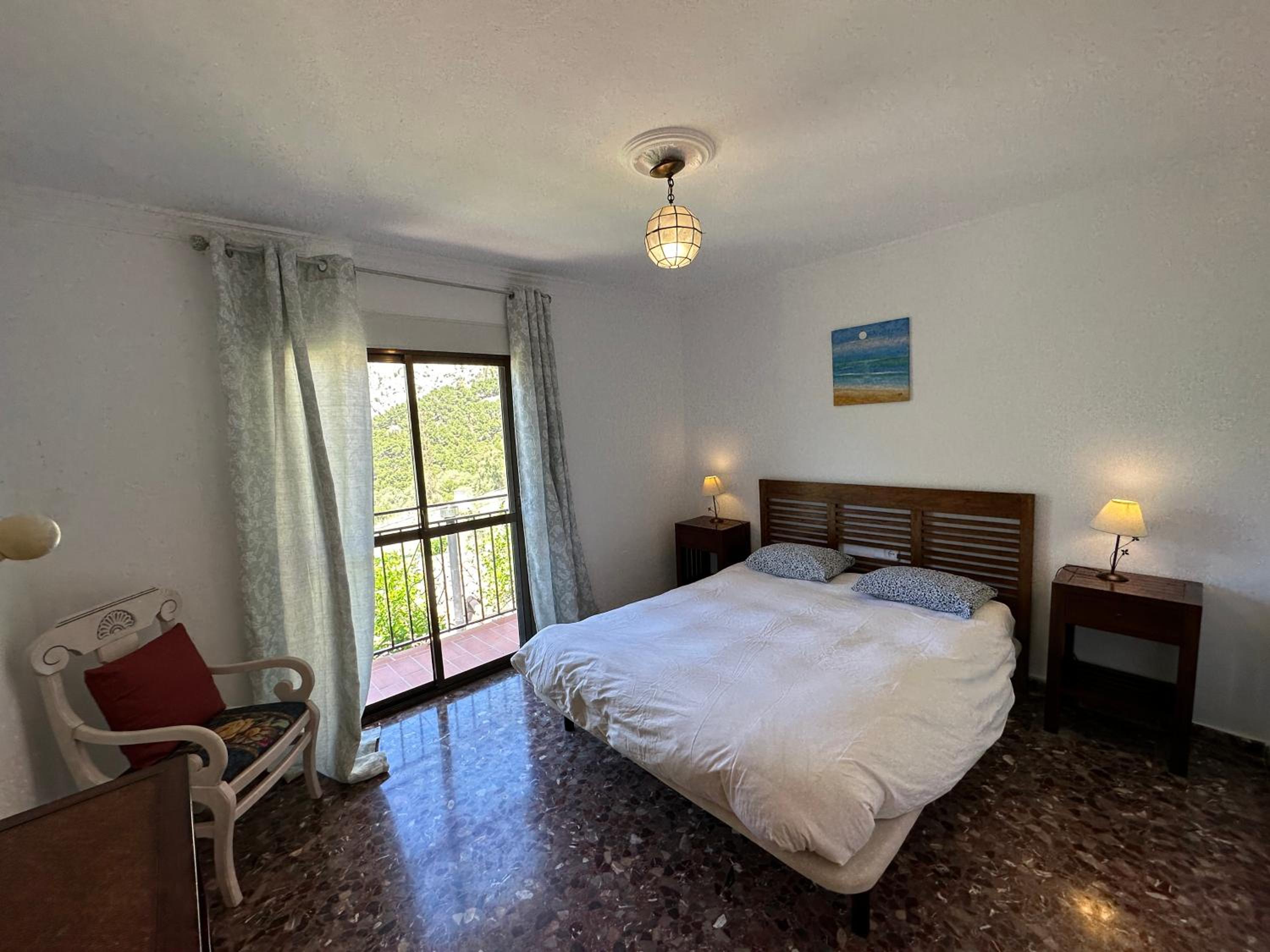 Two-Bedroom Apartment - Photo 21