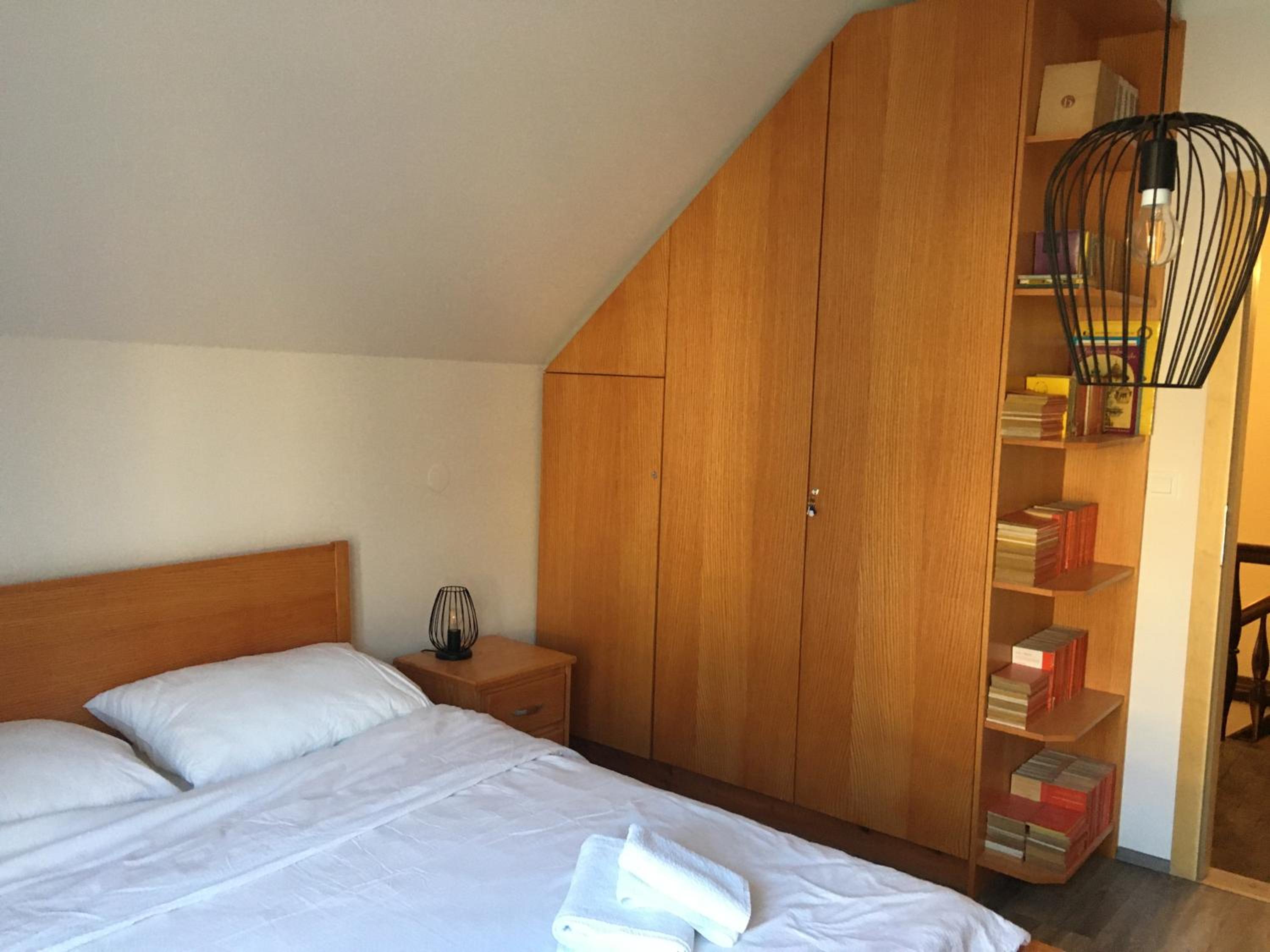 One-Bedroom Apartment with Balcony - Photo 7