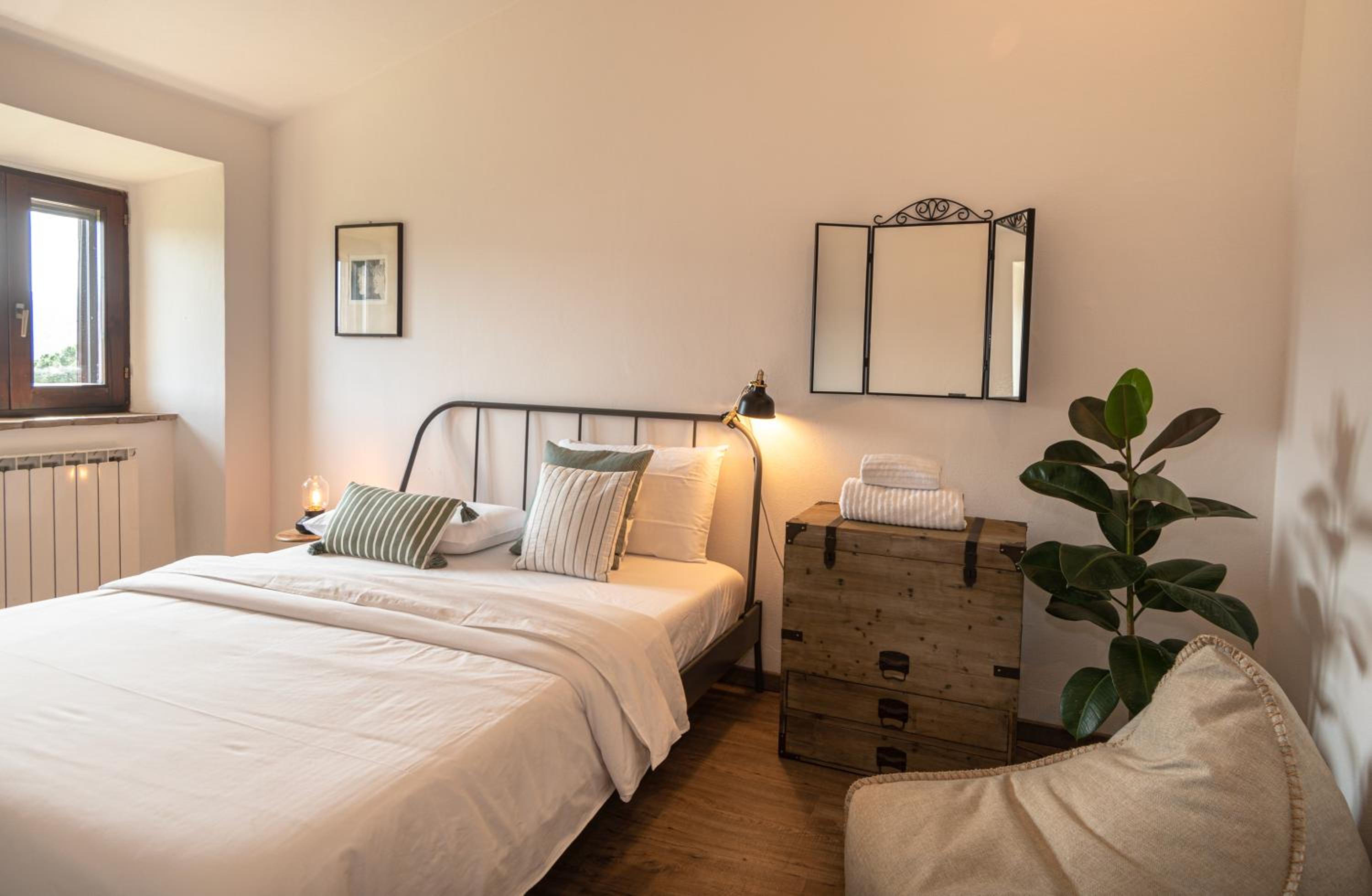Three-Bedroom Apartment photo 1