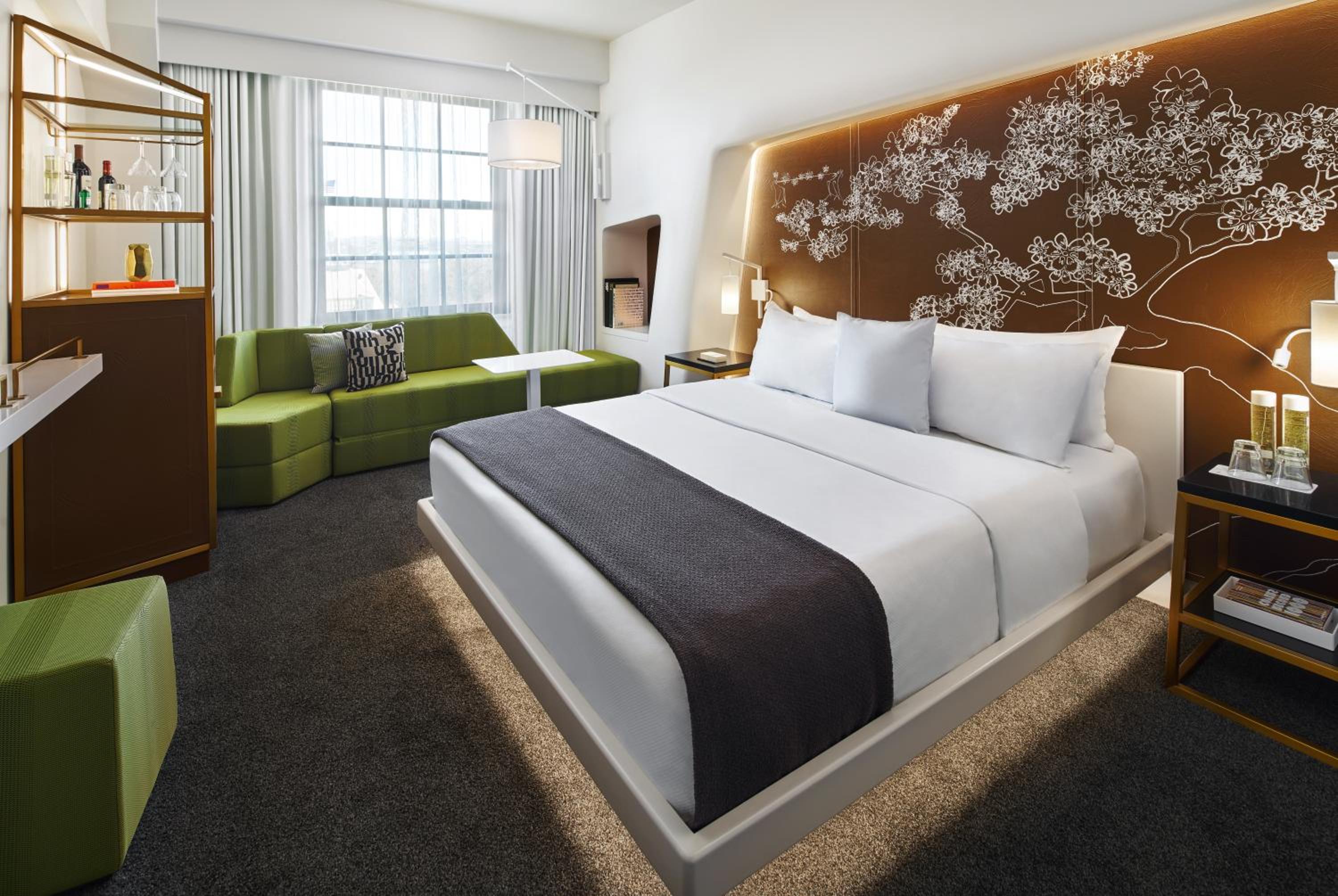 Deluxe King Room - Photo 3