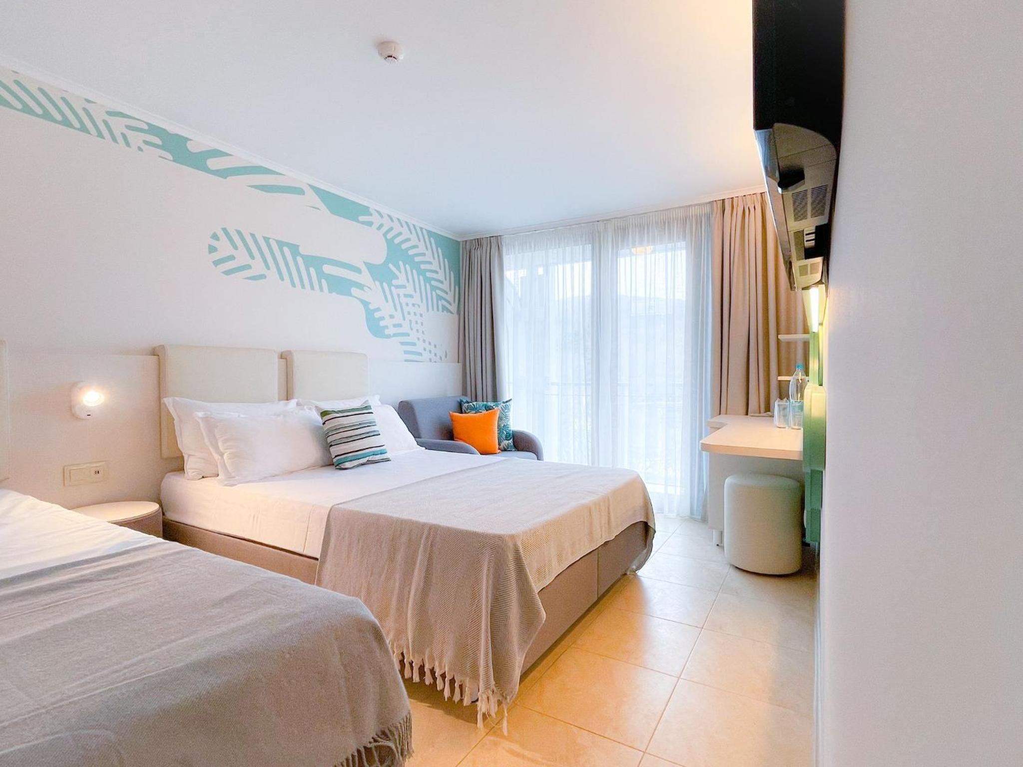 Family Double Room - Main Building with Free Aquapark Access photo 3