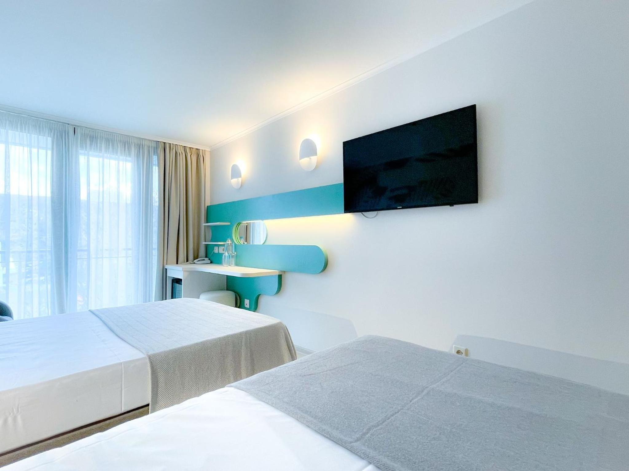 Family Double Room - Main Building with Free Aquapark Access photo 2