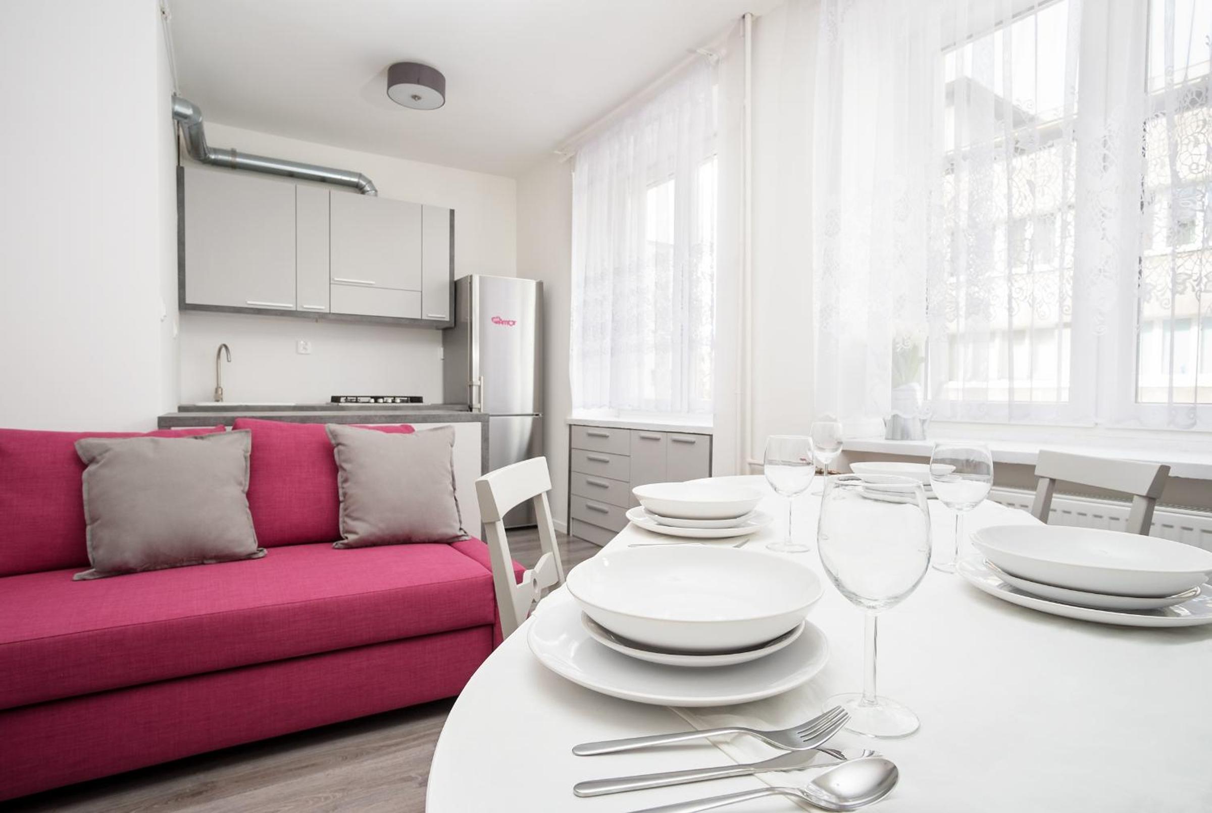 Two-Bedroom Apartment - Photo 6