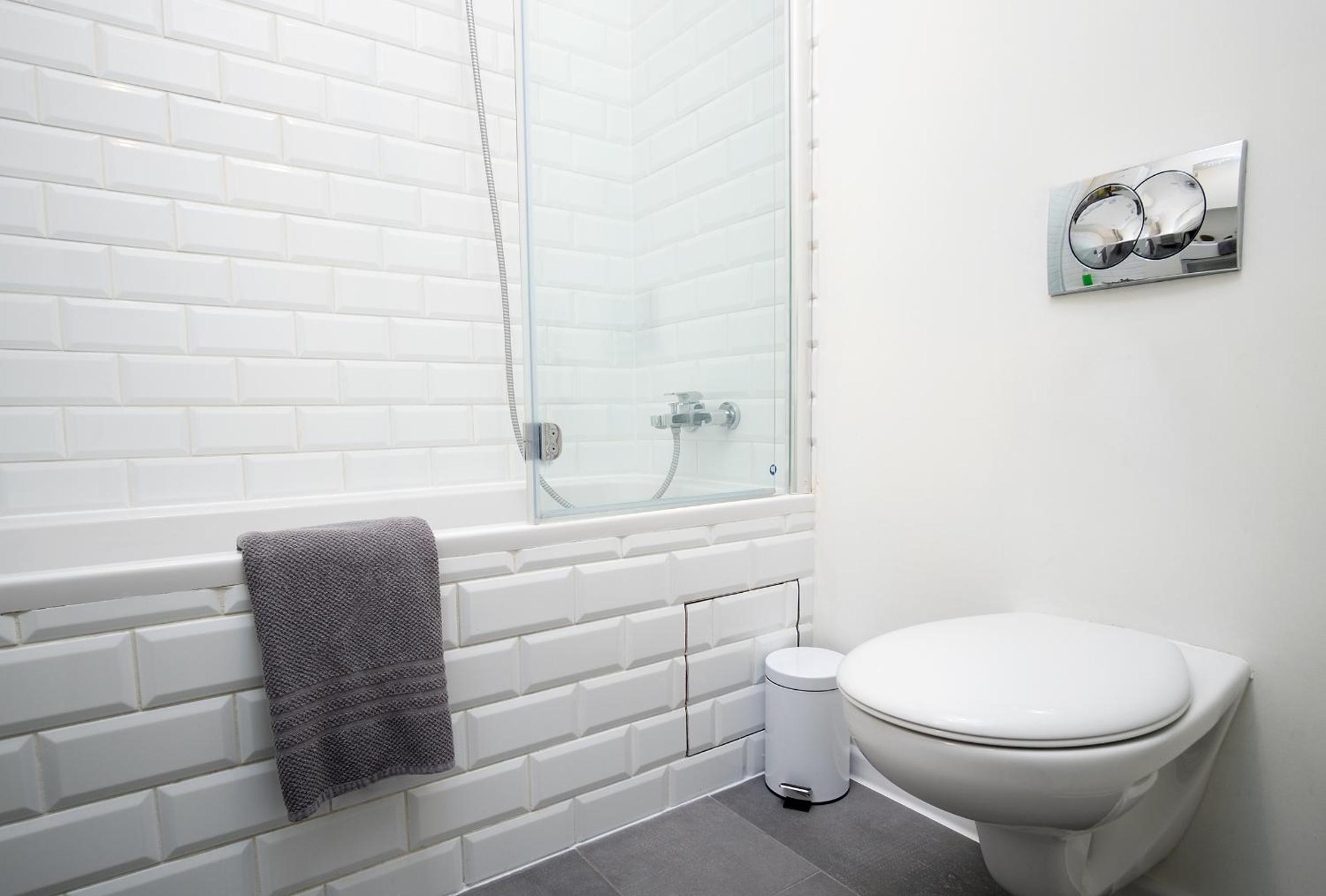 Two-Bedroom Apartment - Photo 8