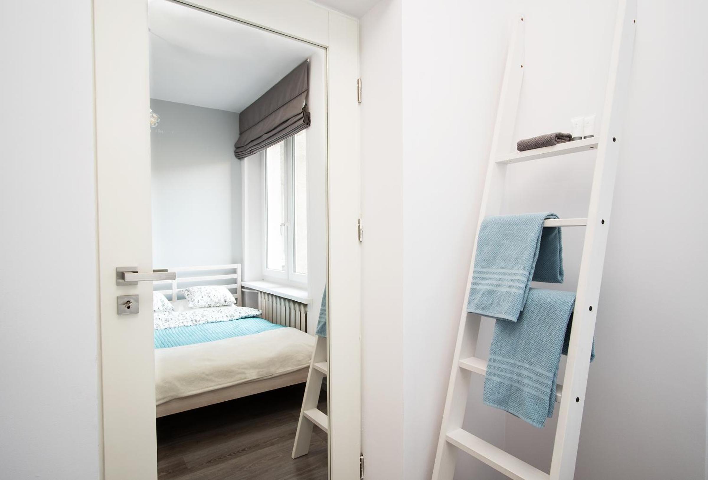 Two-Bedroom Apartment - Photo 3