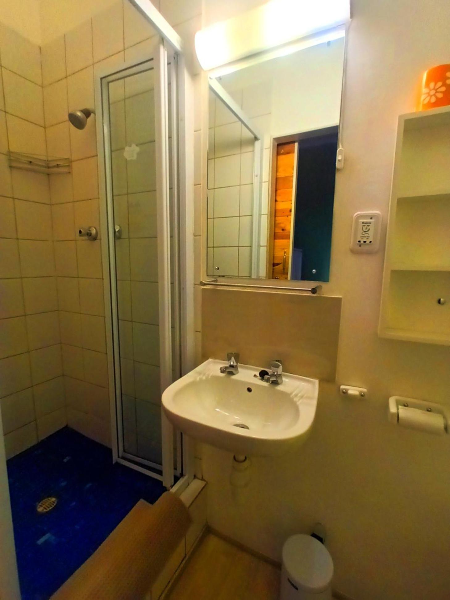Quadruple Room - Photo 2