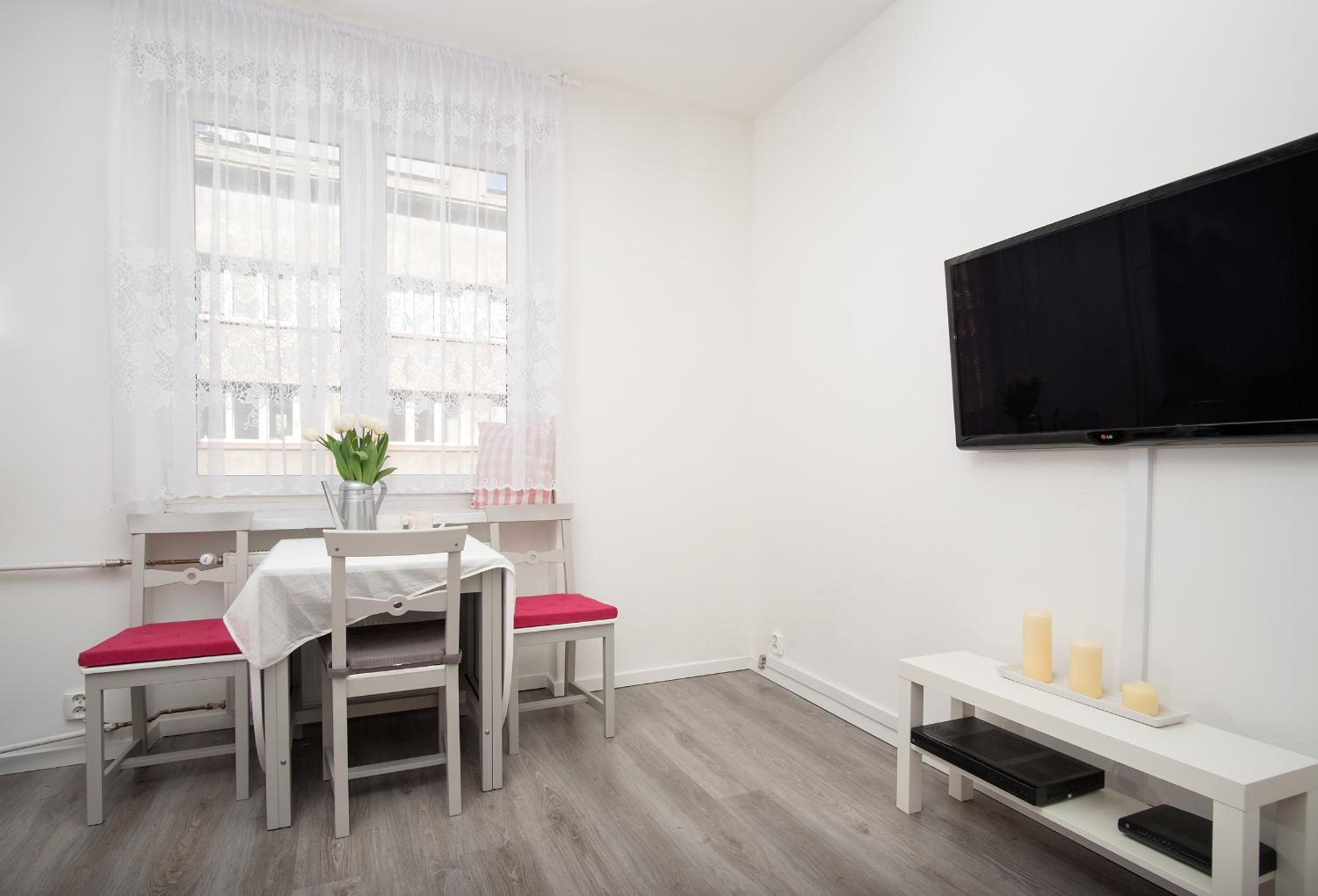 Two-Bedroom Apartment - Photo 21