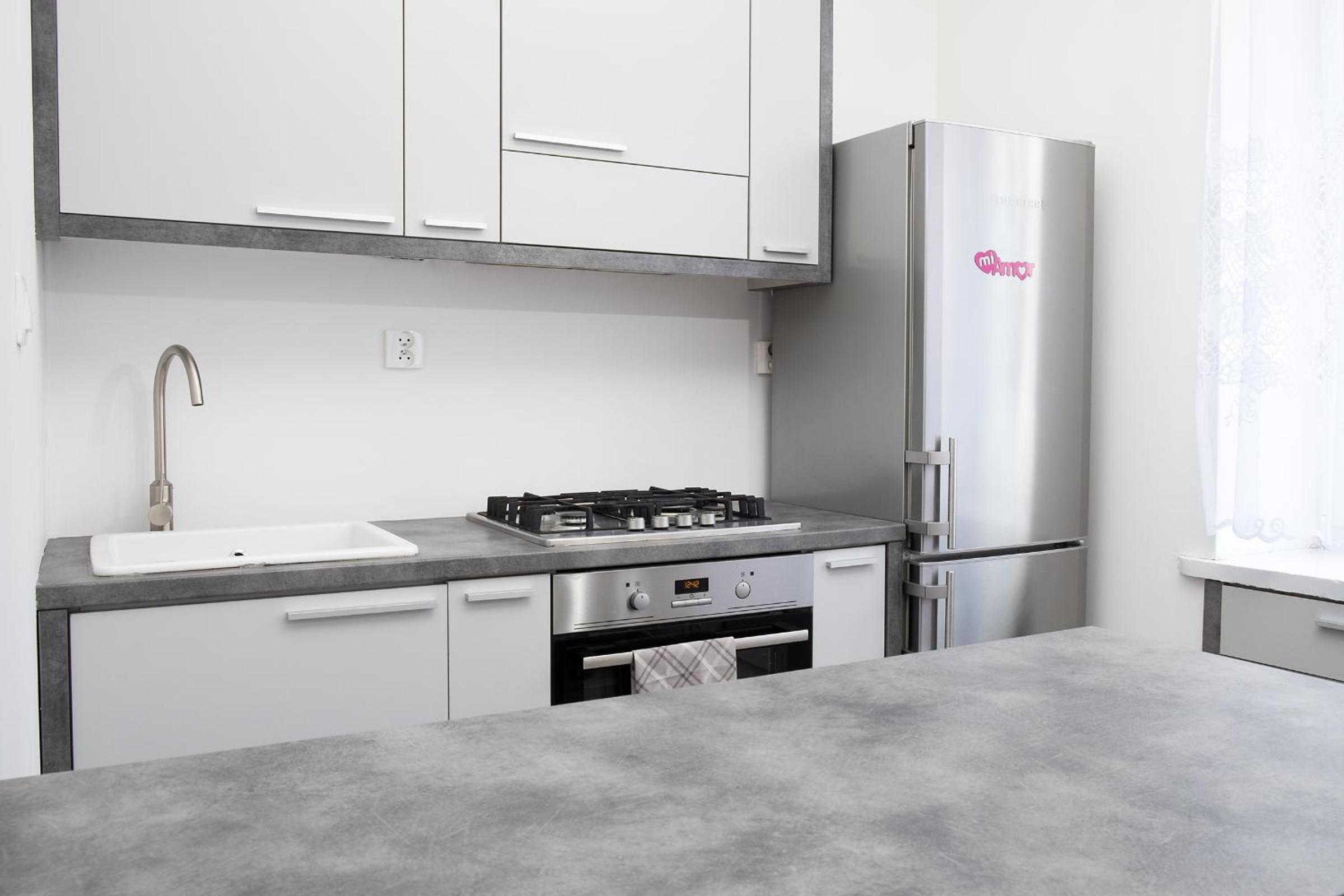 Two-Bedroom Apartment - Photo 10
