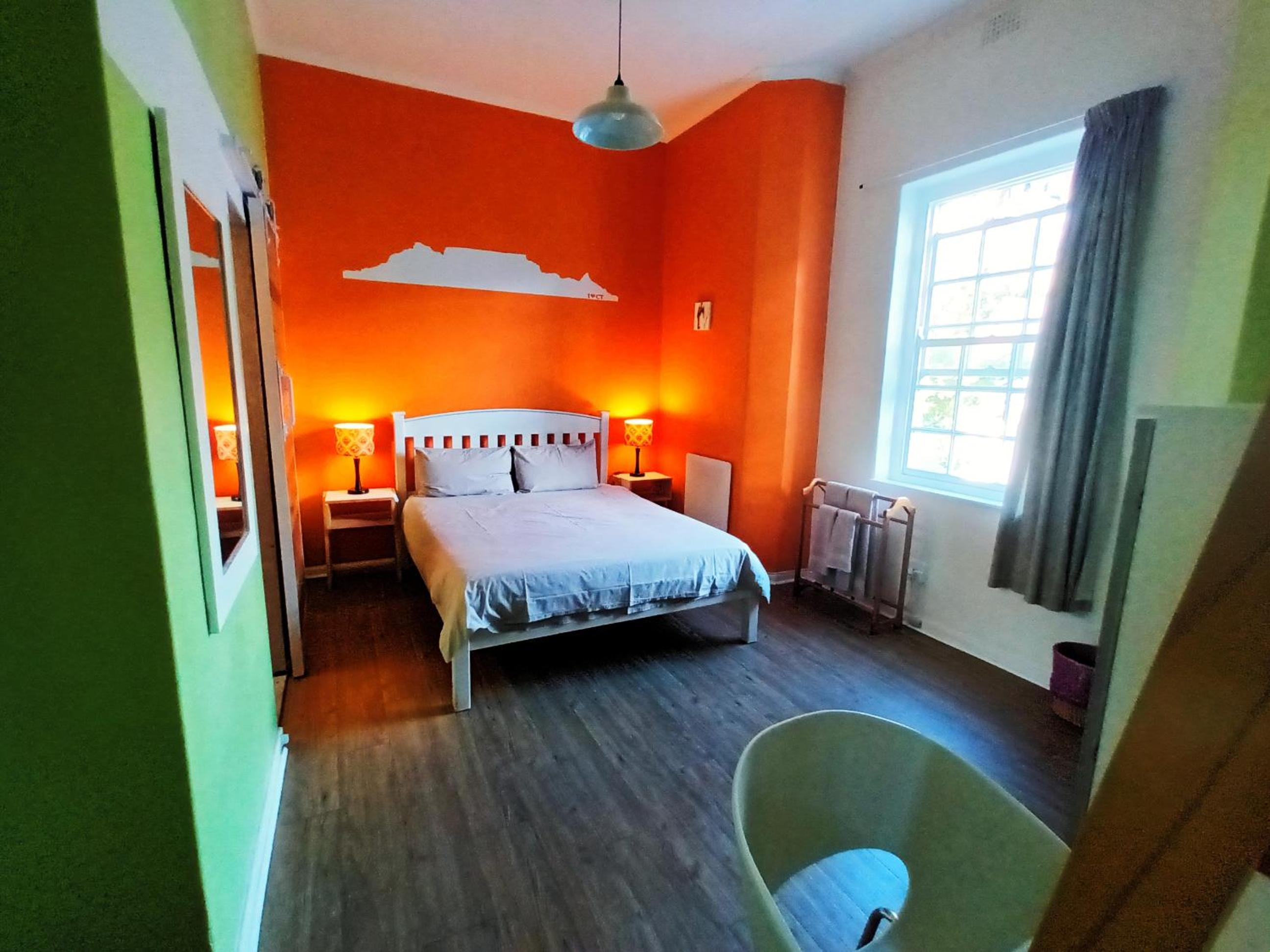Family Room - Room 5 - Photo 1