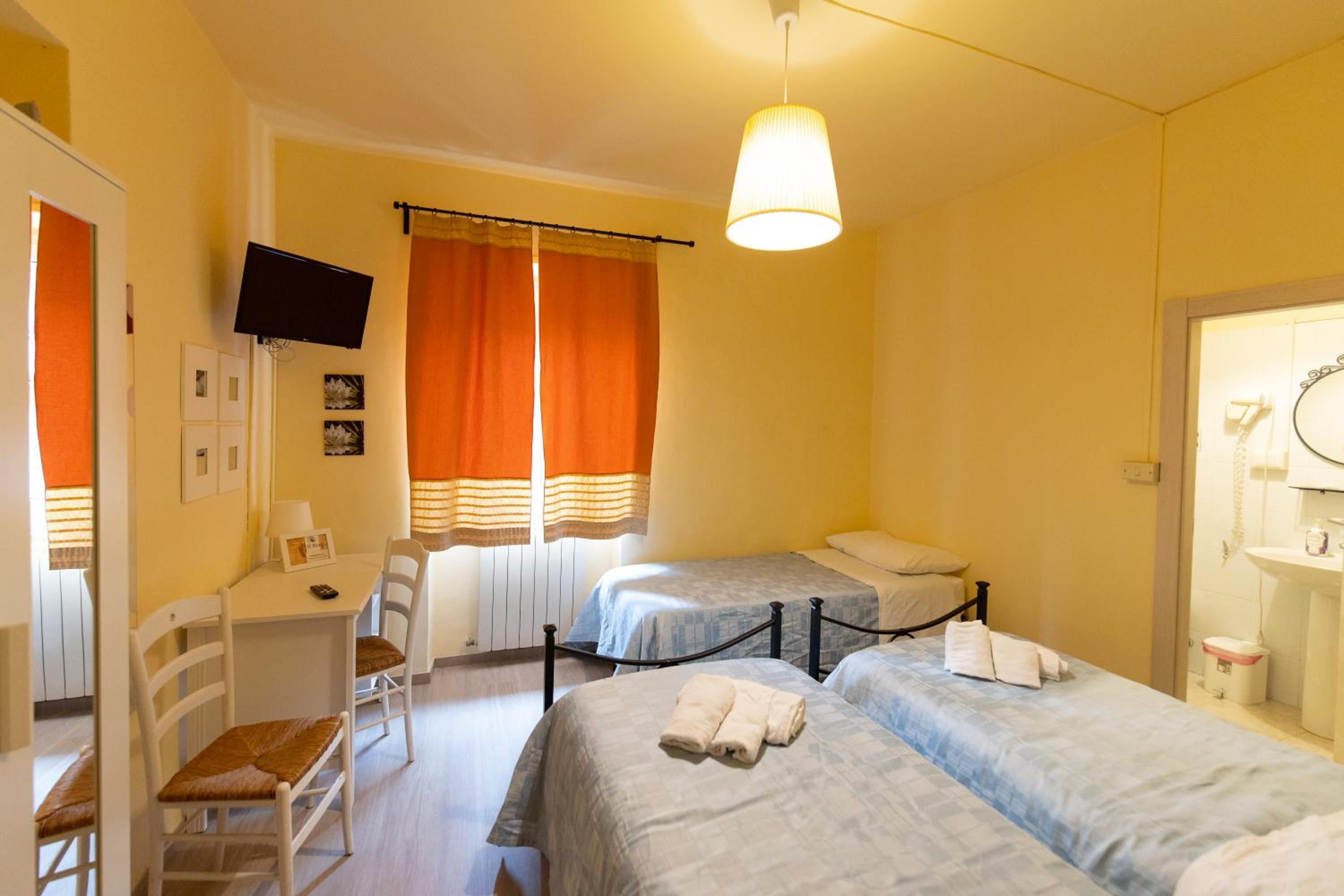 Triple Room